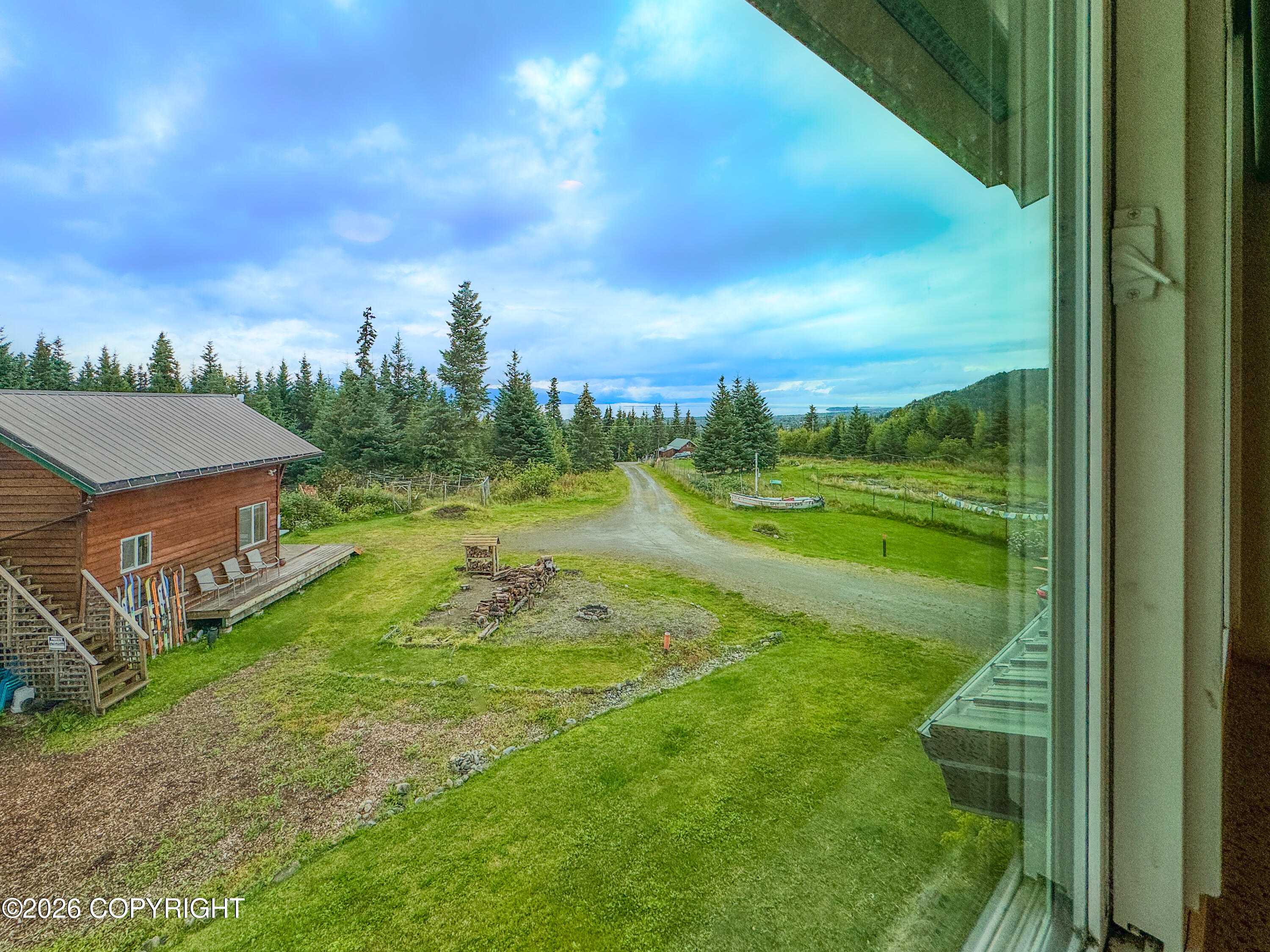 55220 Hill Avenue Property Photo 18