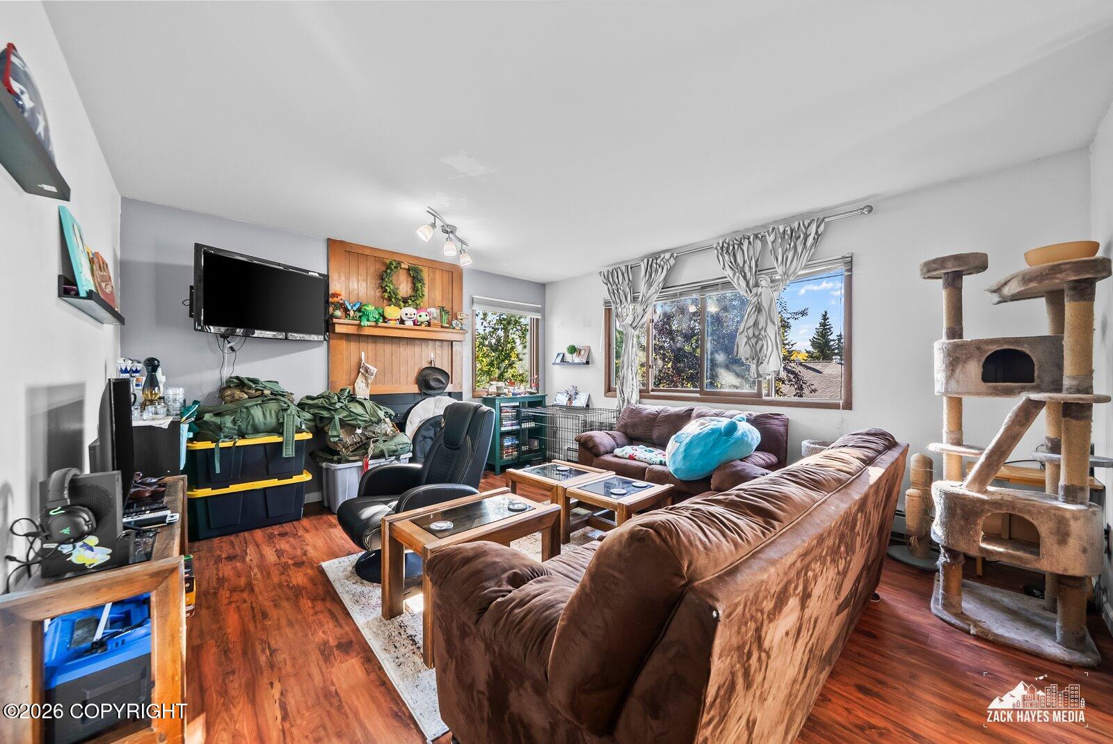 1660 Eastridge #4-301 Property Photo 3
