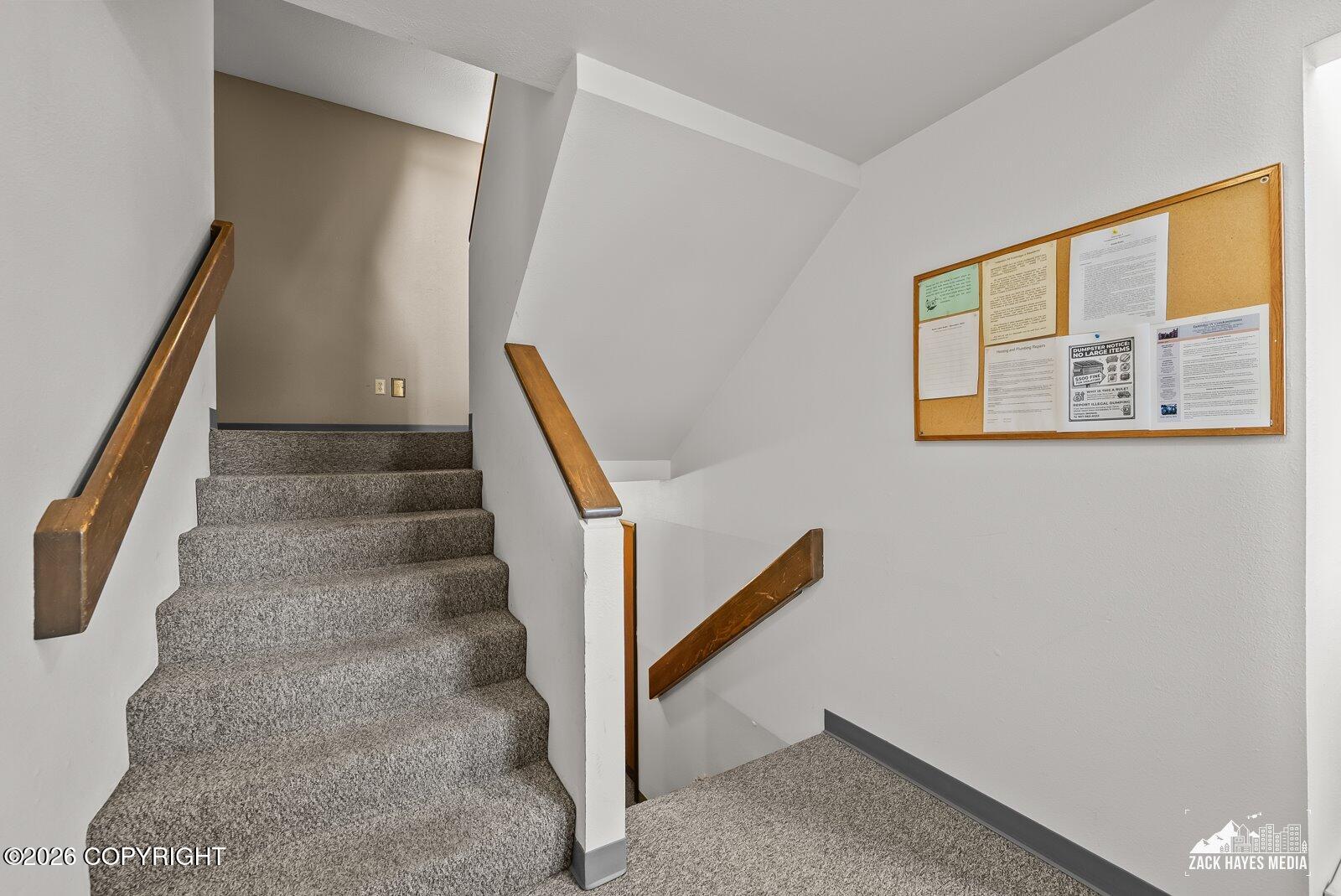 1660 Eastridge #4-301 Property Photo 21