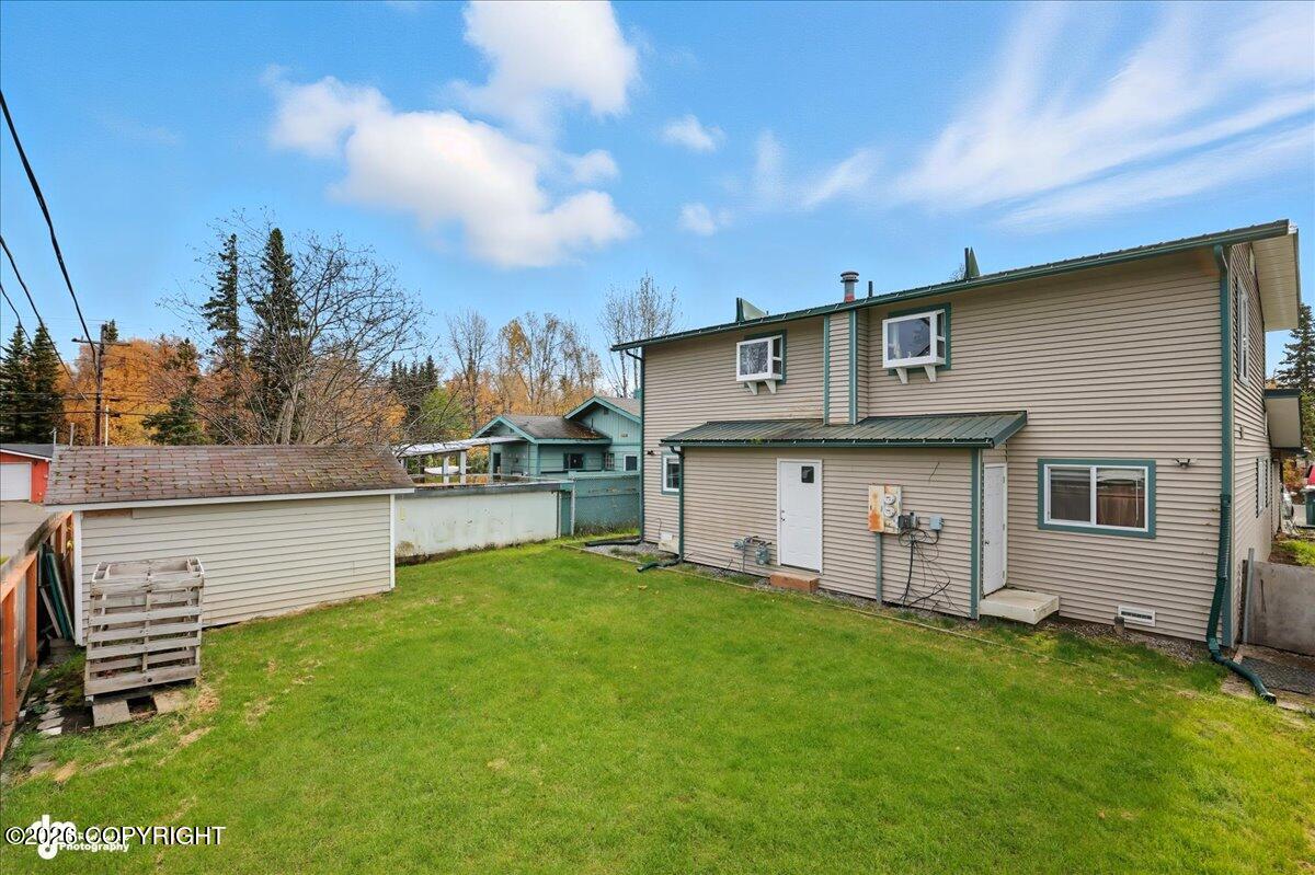 2601 W 32nd Avenue Property Photo 12