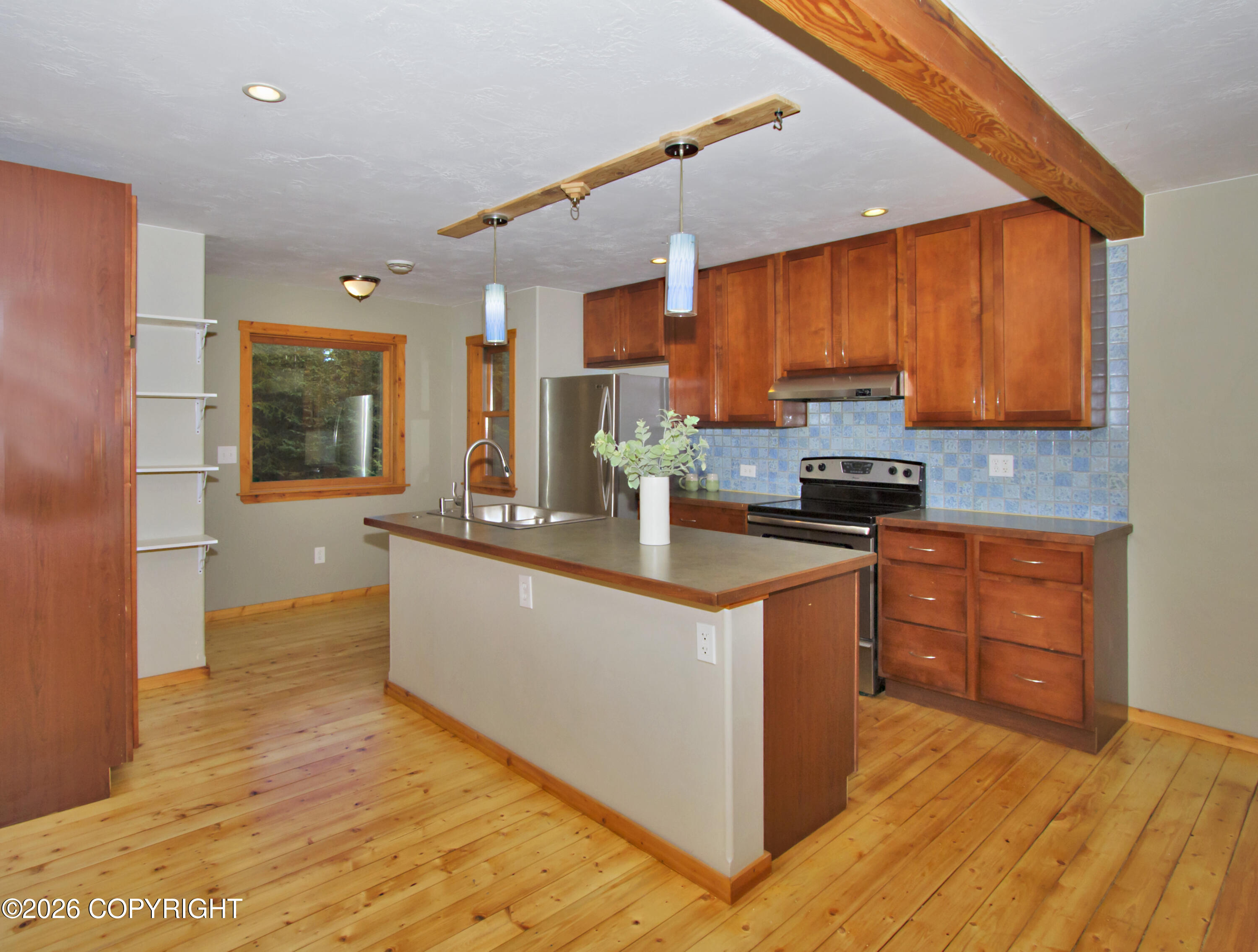 1500 Lincoln Drive Property Photo 9