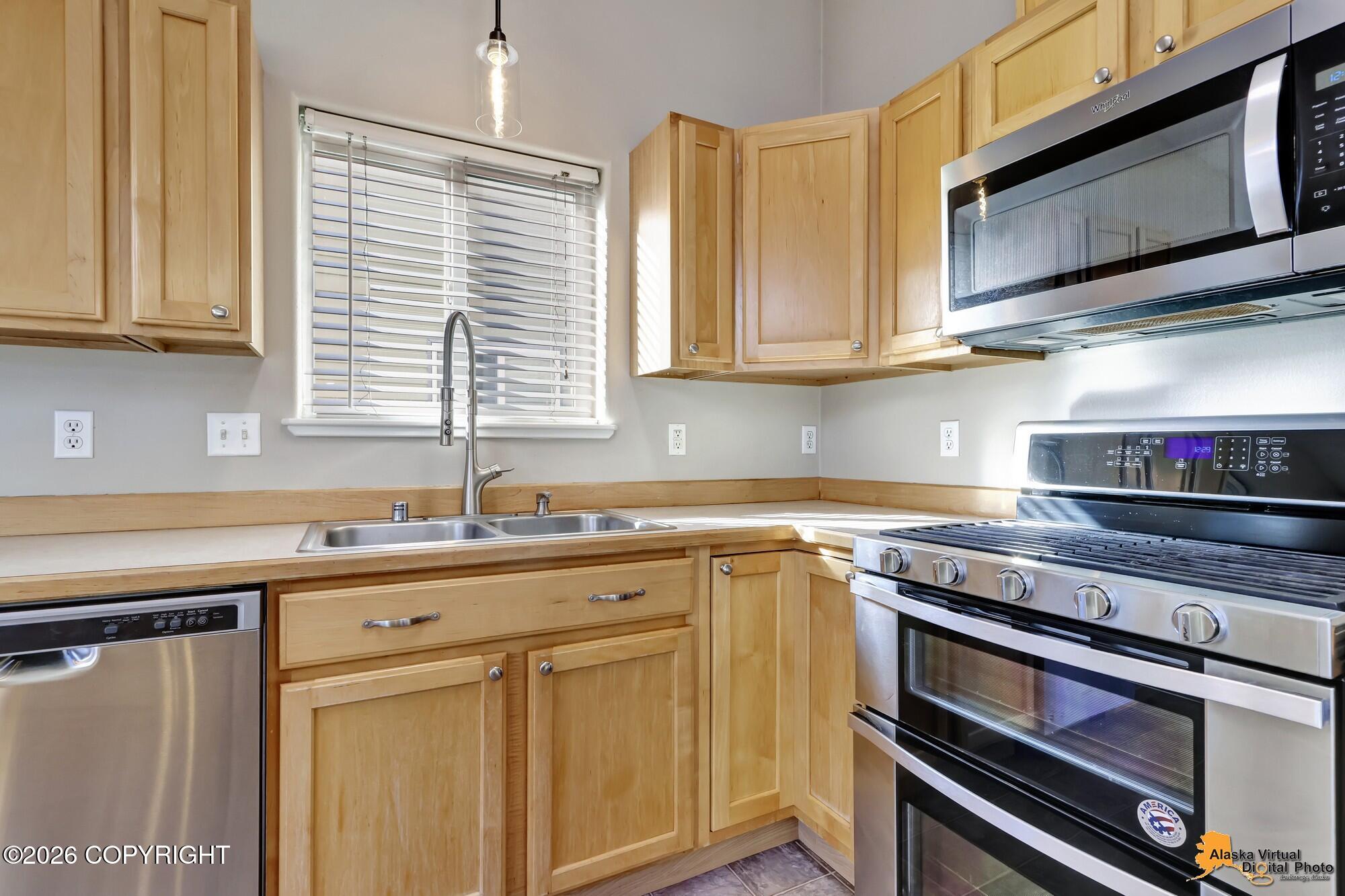 11724 Galloway Loop Property Photo 17