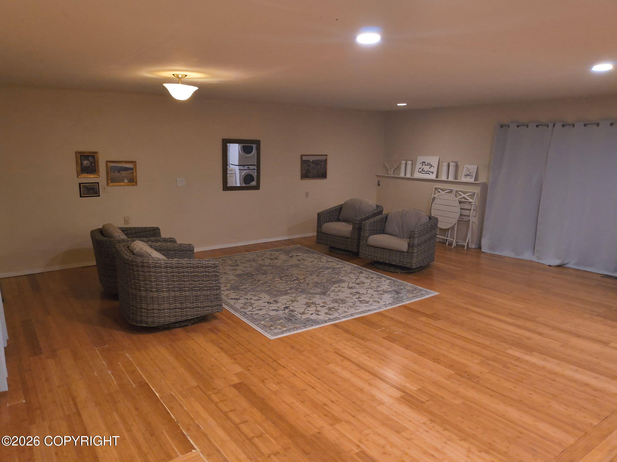 700 S Rainbow Street Property Photo 7