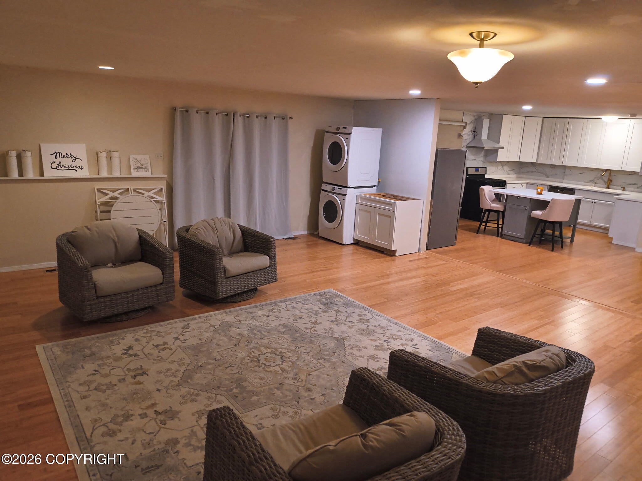 700 S Rainbow Street Property Photo 8