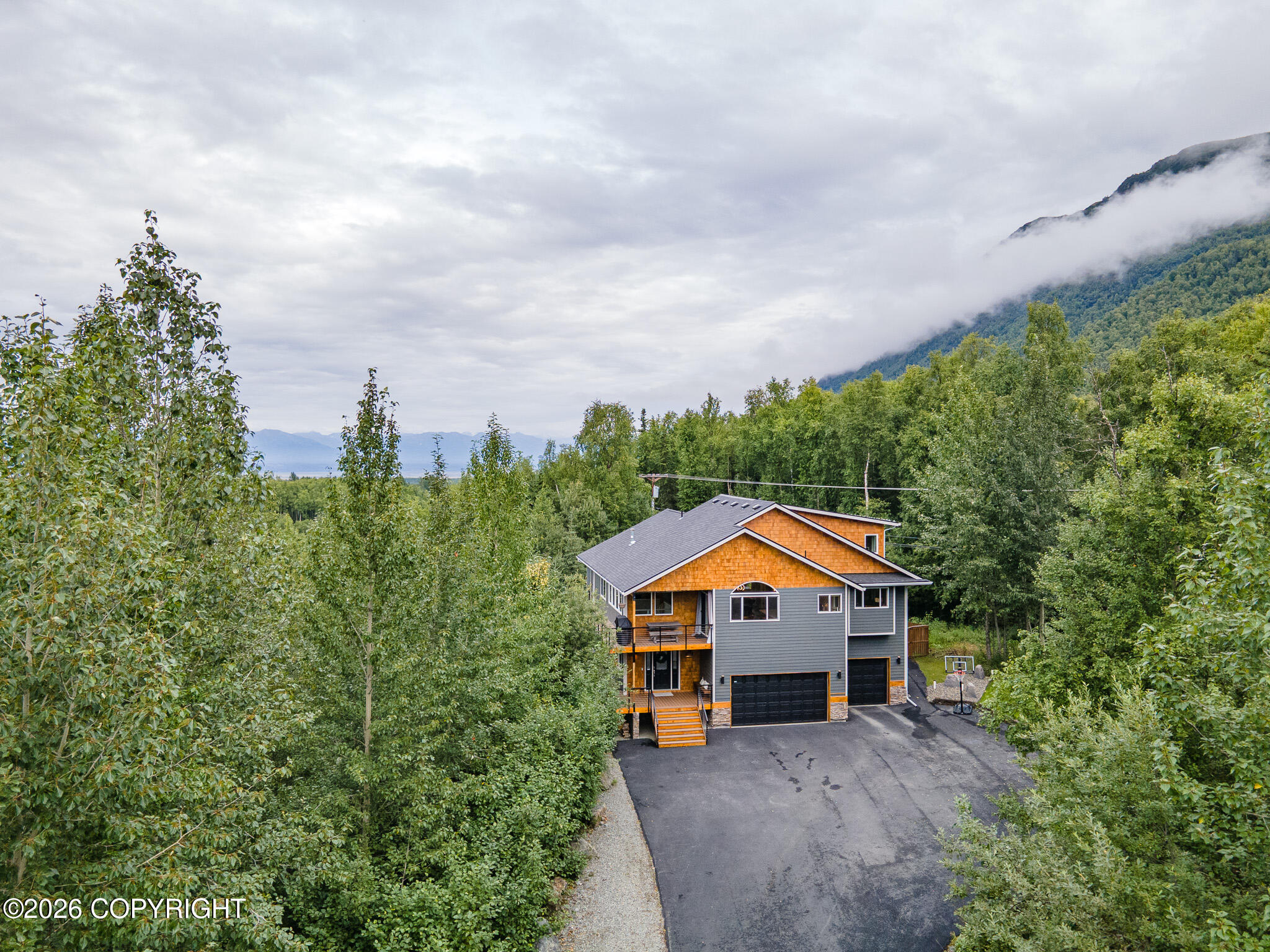 19841 Chugach Park Drive Property Photo 2