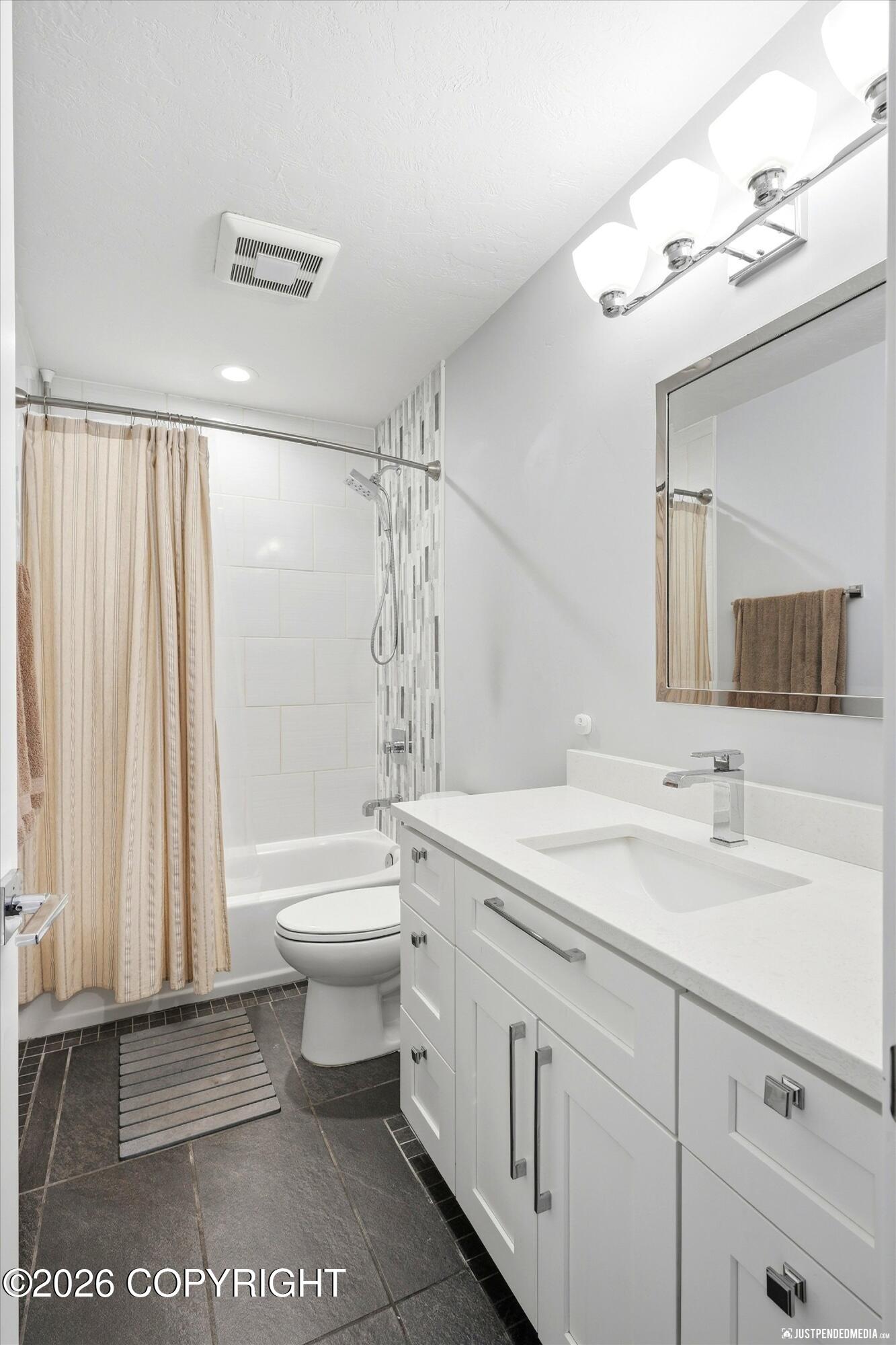 2501 Boniface Parkway Property Photo 17