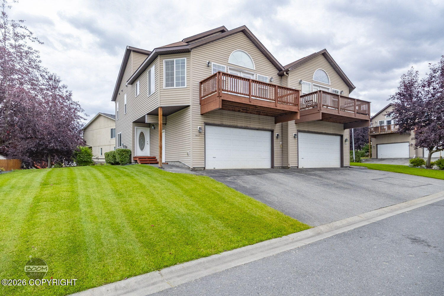 11827 Falklands Loop Property Photo 4