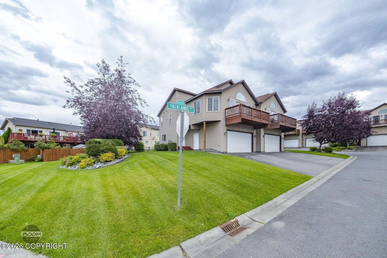 11827 Falklands Loop Property Photo 7