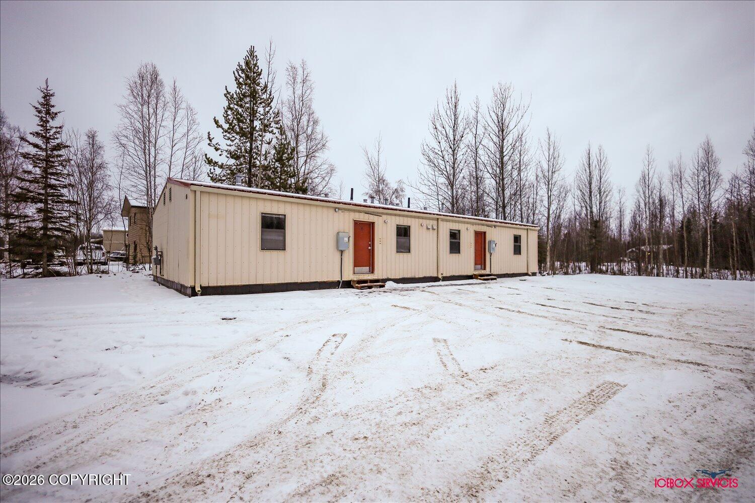 860 S Beaver Lake Road Property Photo 1