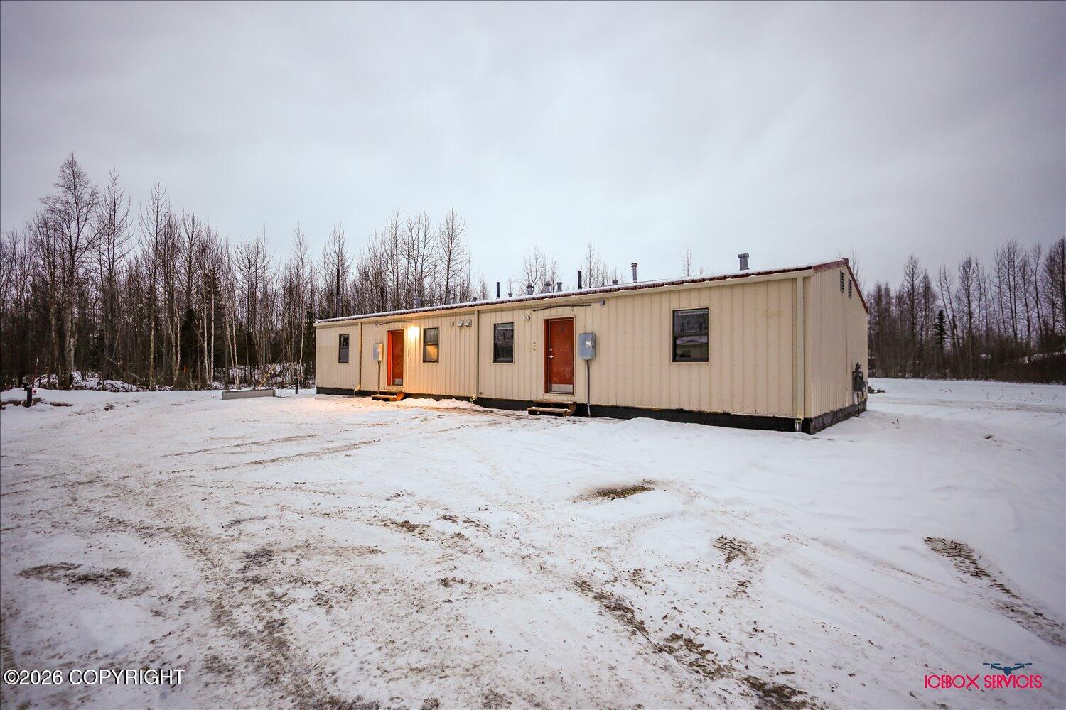 860 S Beaver Lake Road Property Photo 2