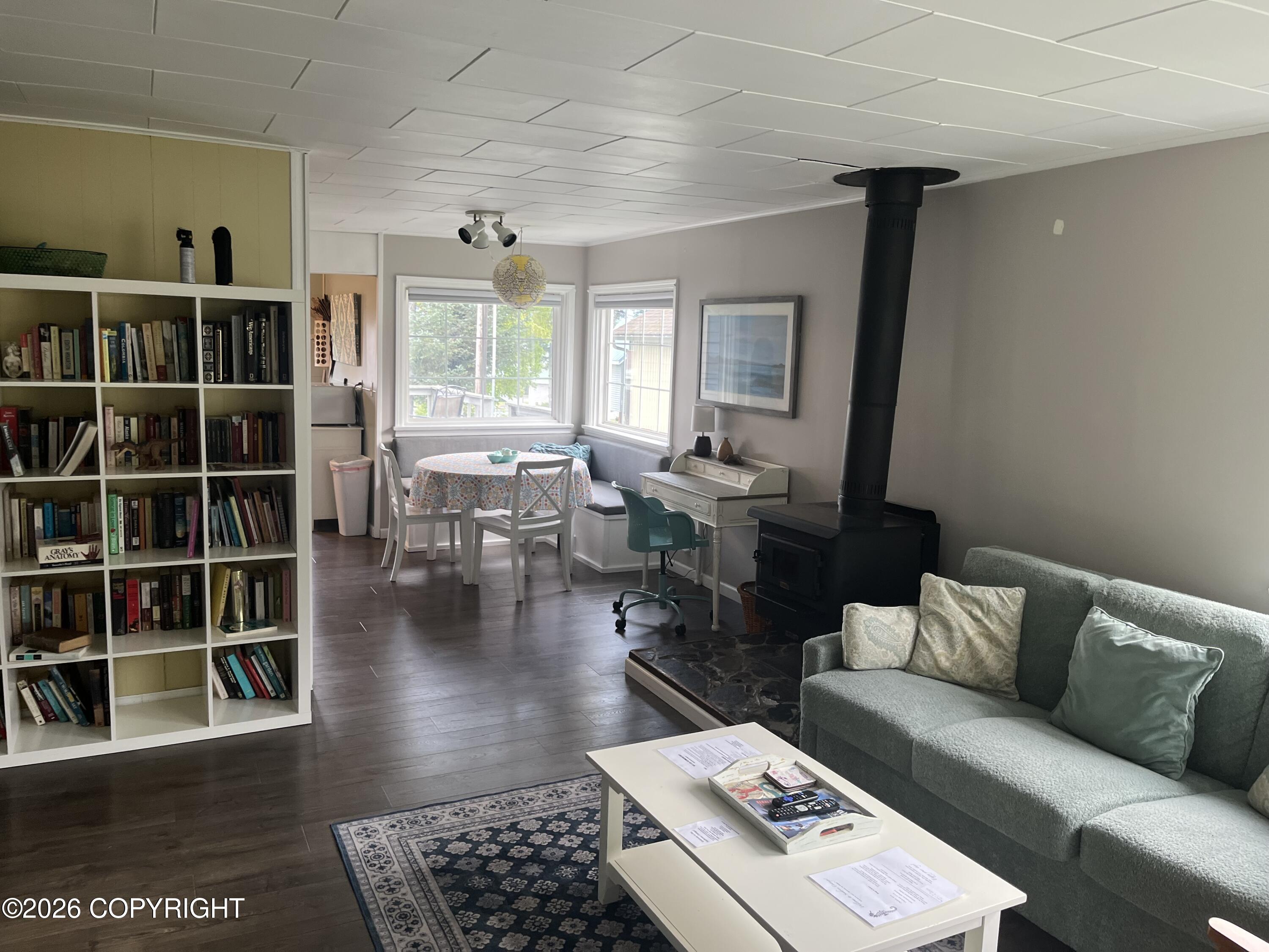 318 Sixth Avenue Property Photo 3