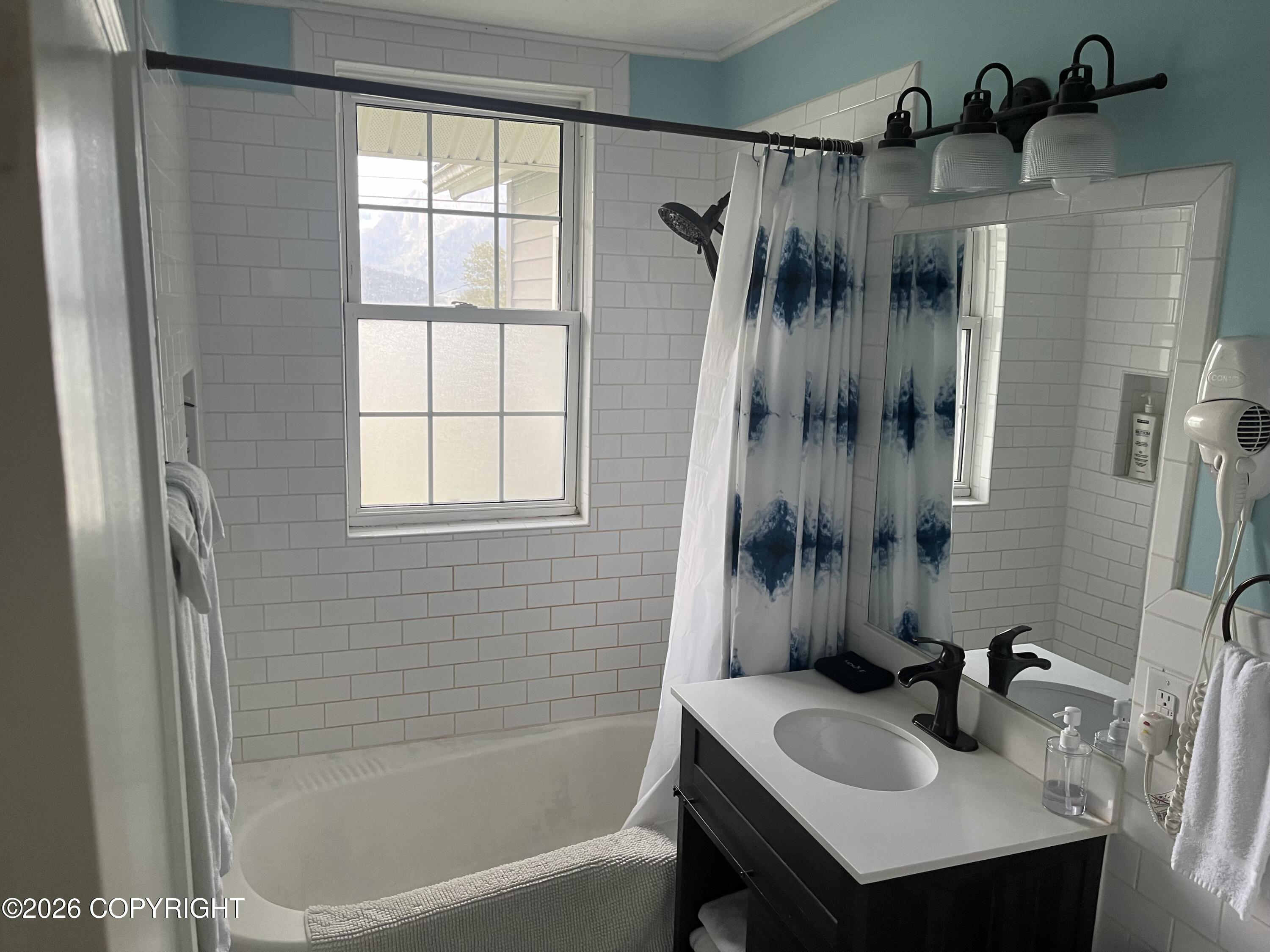 318 Sixth Avenue Property Photo 6