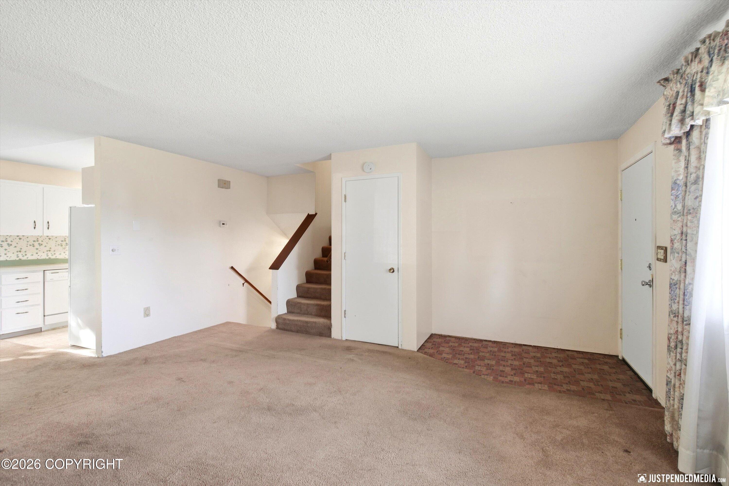 8400 E 10th Avenue Property Photo 7