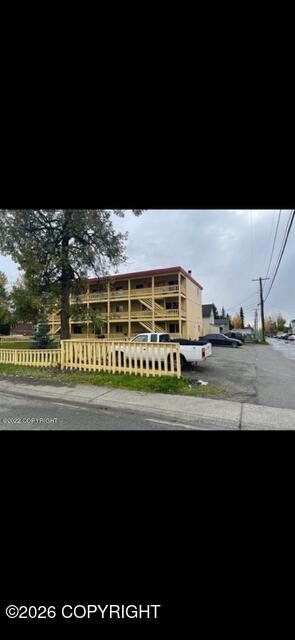 432 N Flower Street Property Photo 7