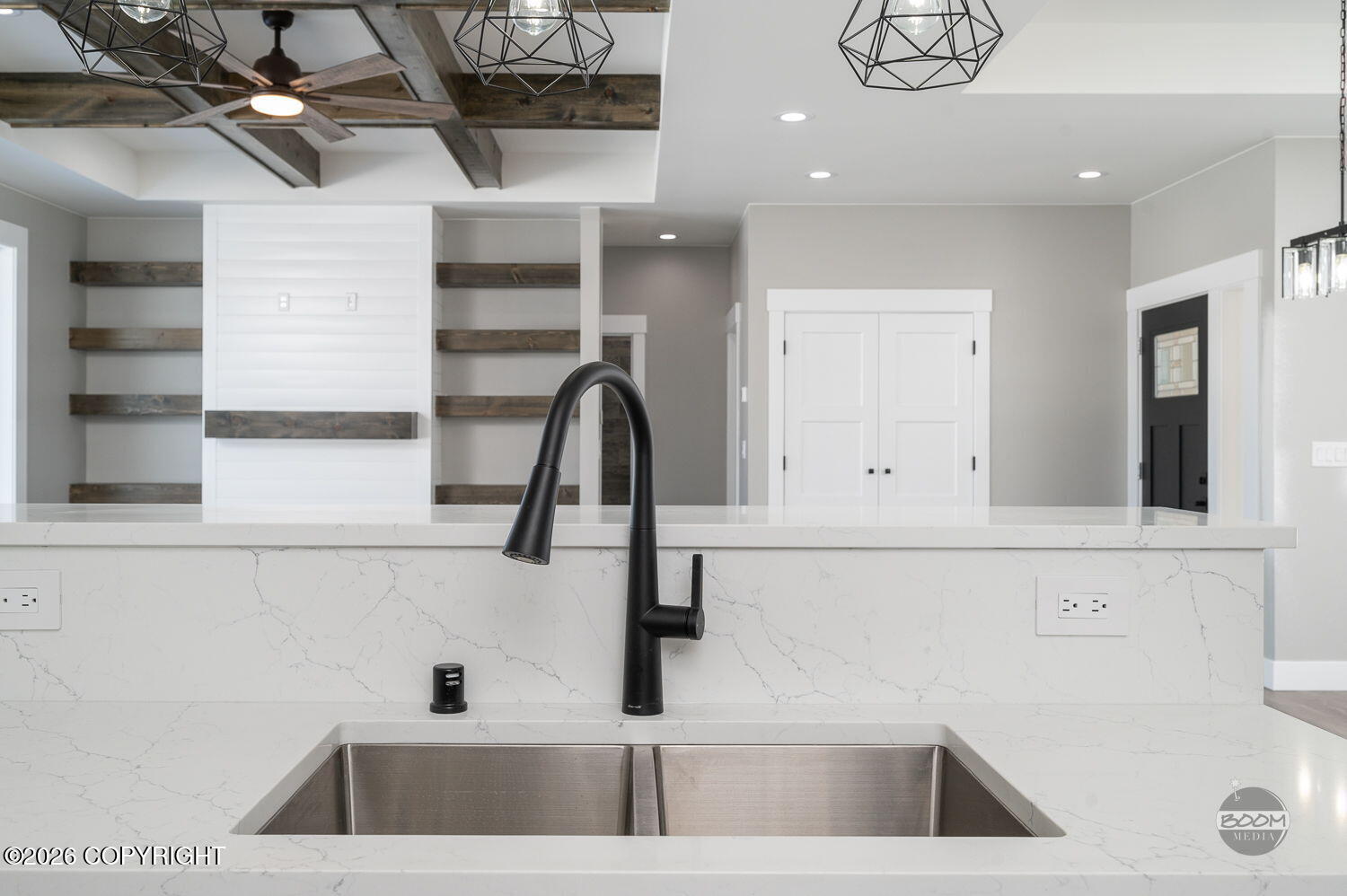 19038 Beverly Avenue Property Photo 10