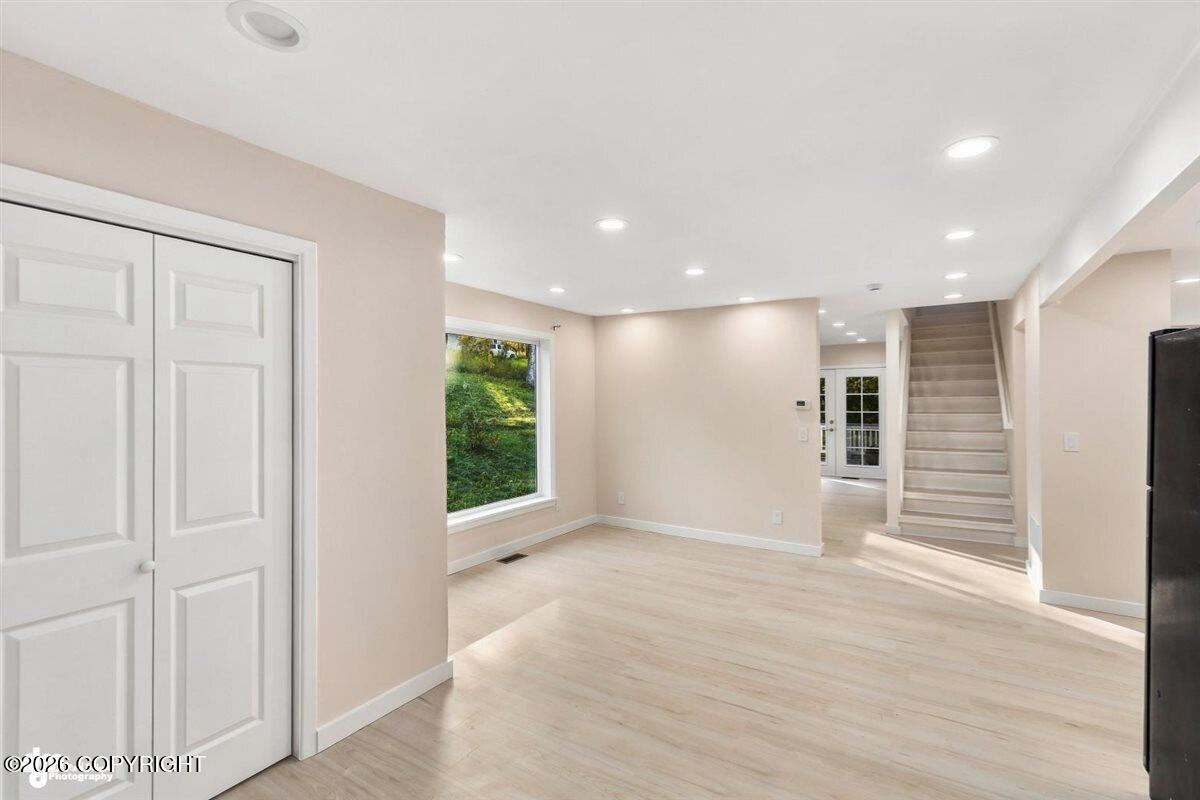 11021 Hane Street Property Photo 7