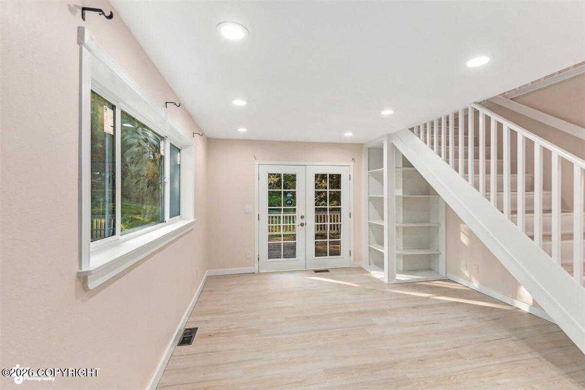 11021 Hane Street Property Photo 10