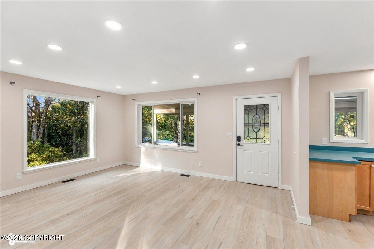 11021 Hane Street Property Photo 12