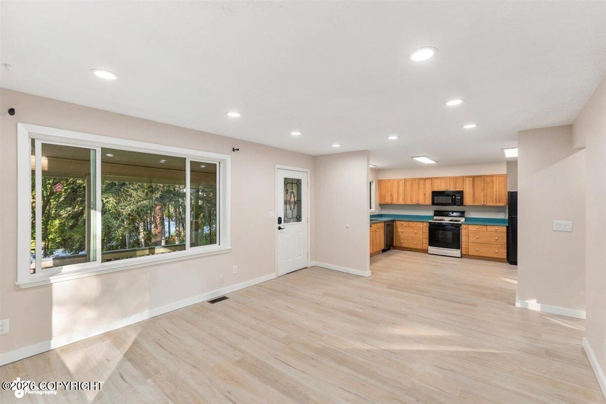 11021 Hane Street Property Photo 13