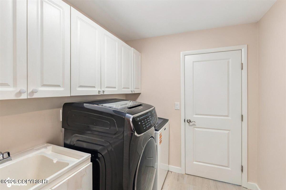 11021 Hane Street Property Photo 18