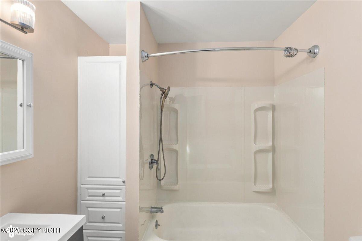 11021 Hane Street Property Photo 19