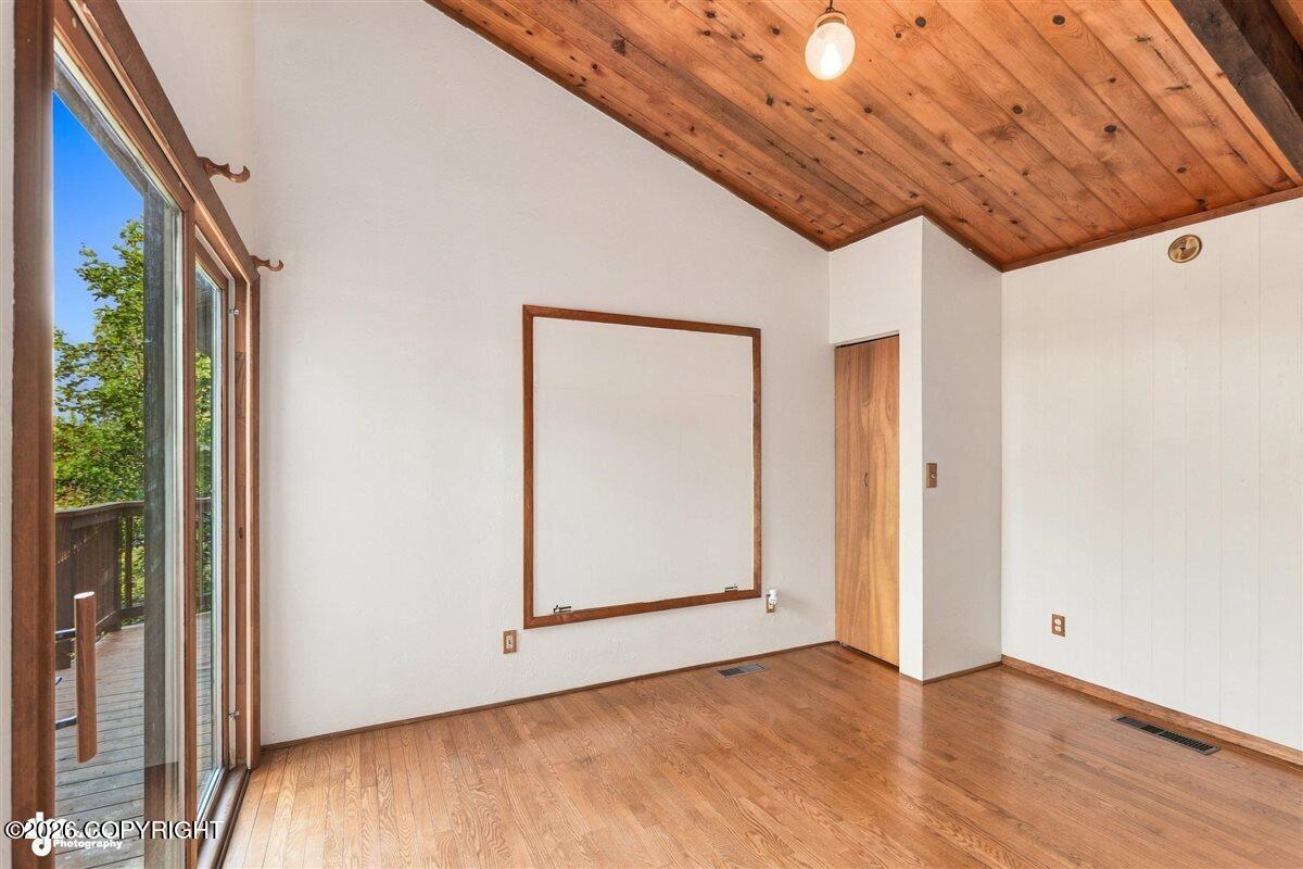 18454 Amonson Road Property Photo 22