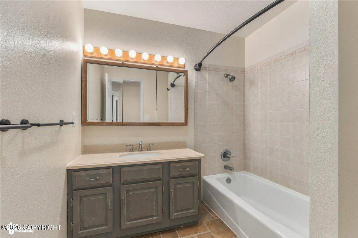 3820 Eastway Loop Property Photo 19