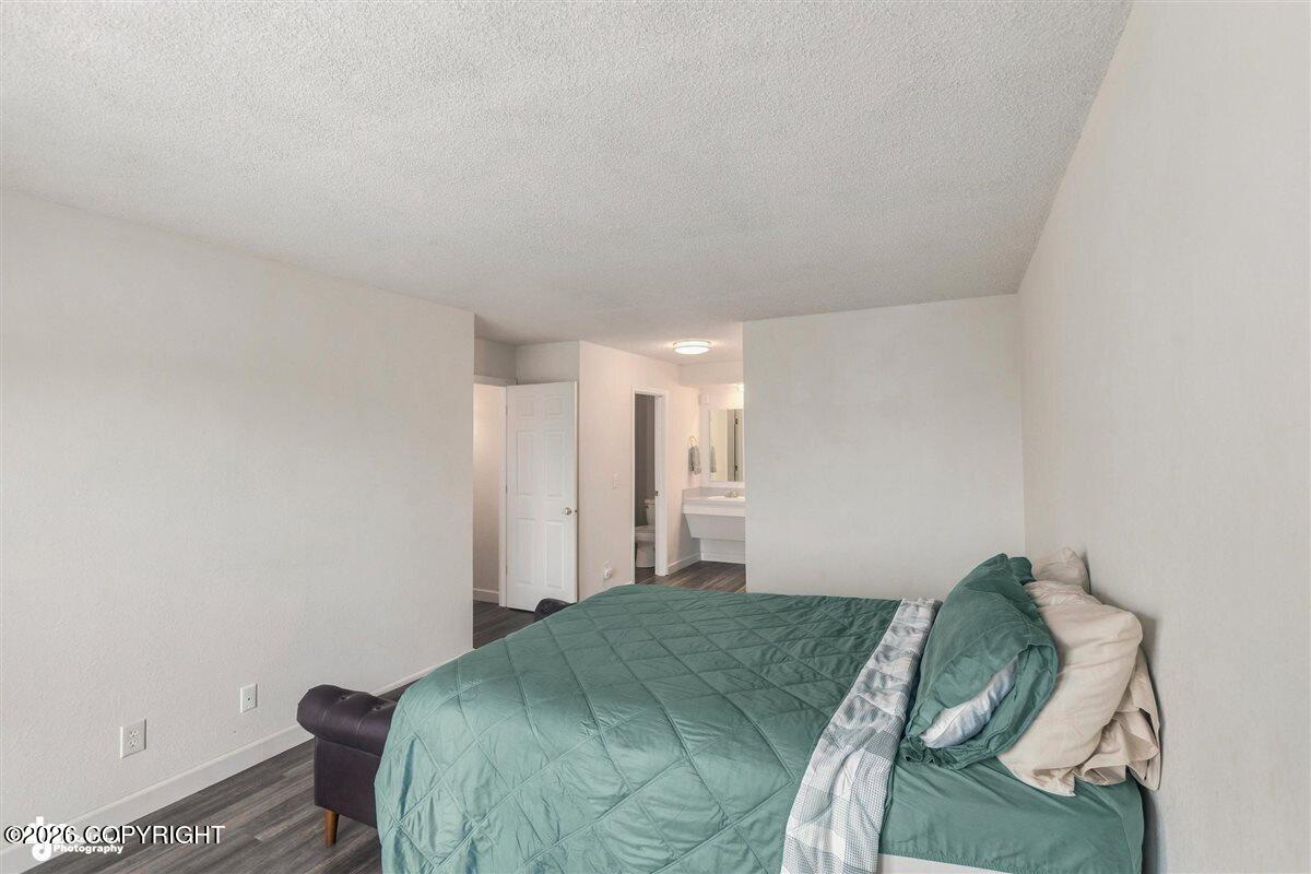 1300 W 7th Avenue 405 Property Photo 17