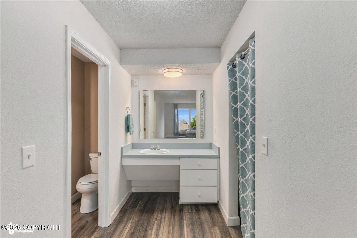 1300 W 7th Avenue 405 Property Photo 19