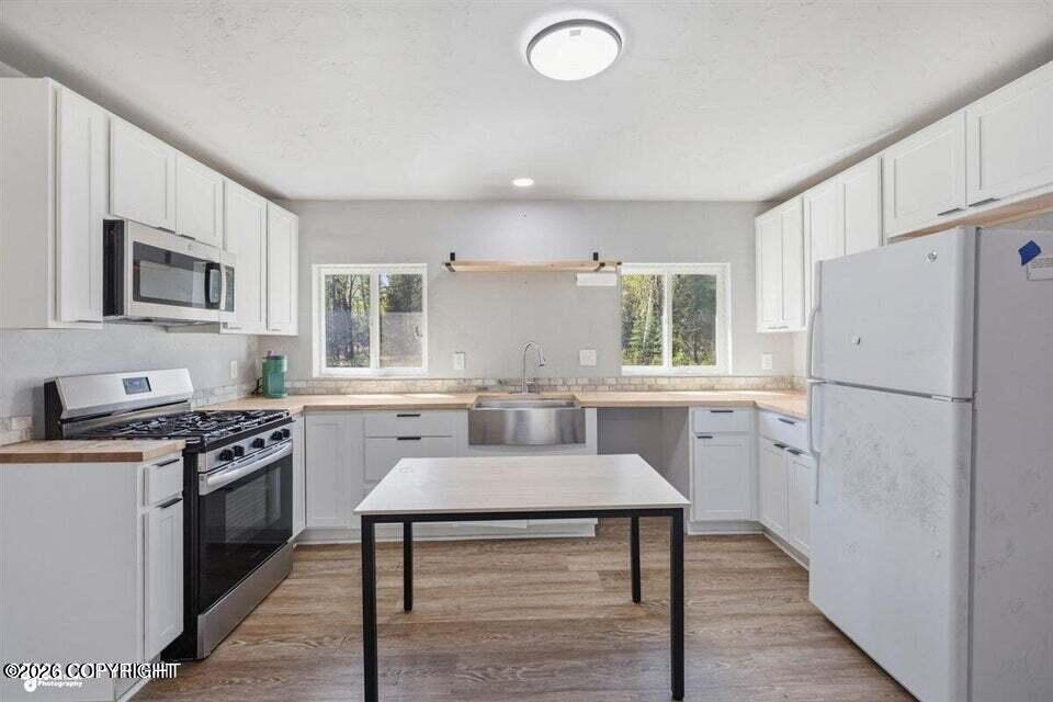 46715 Spruce Haven Street Property Photo 4