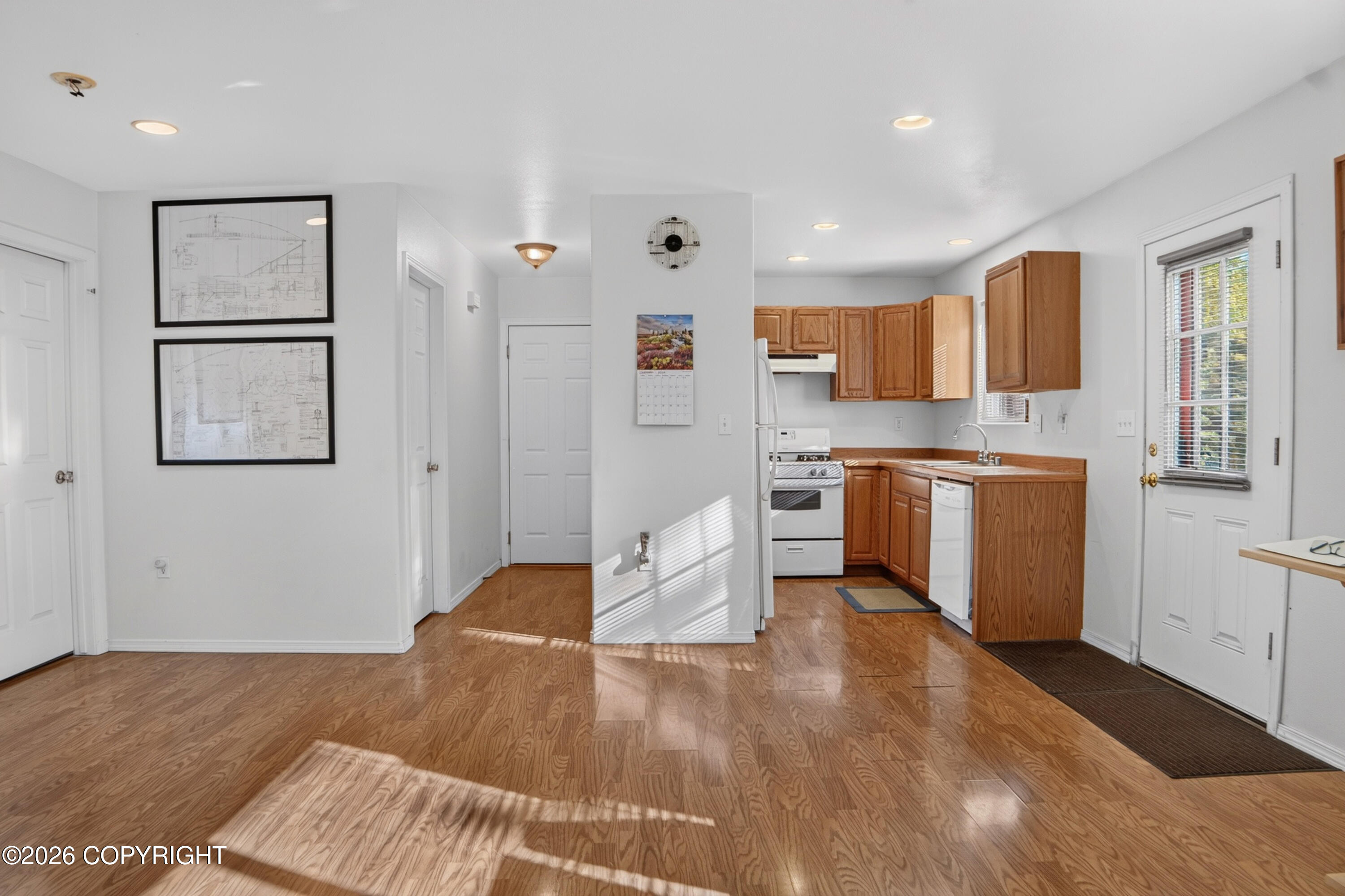 6711 W Bruns Drive Property Photo 12