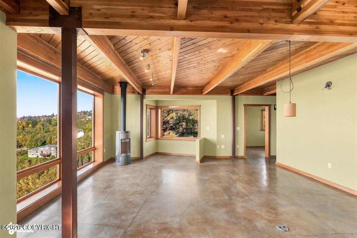 18700 England Circle Property Photo 7