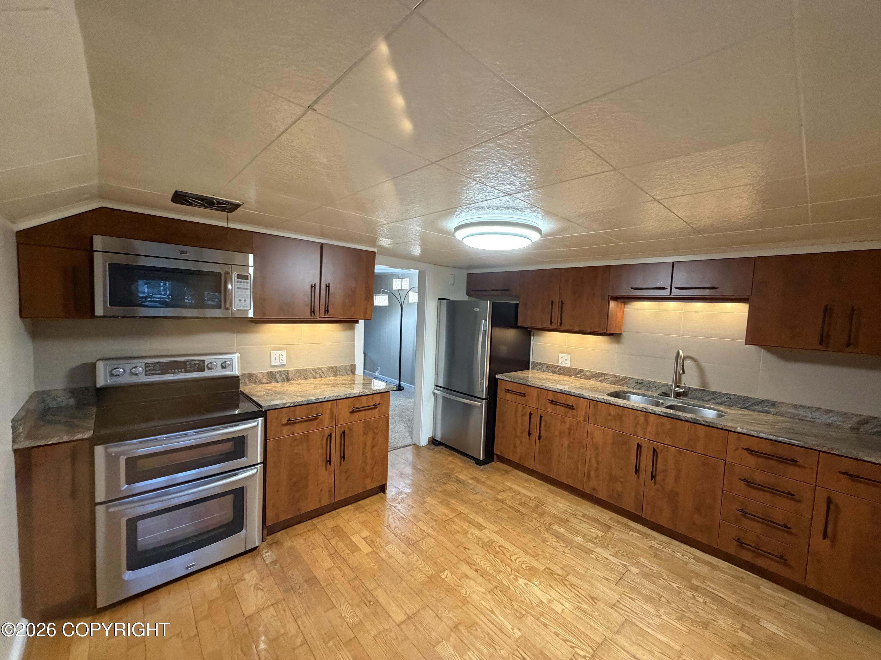 326 W 11th Avenue #A Property Photo 1