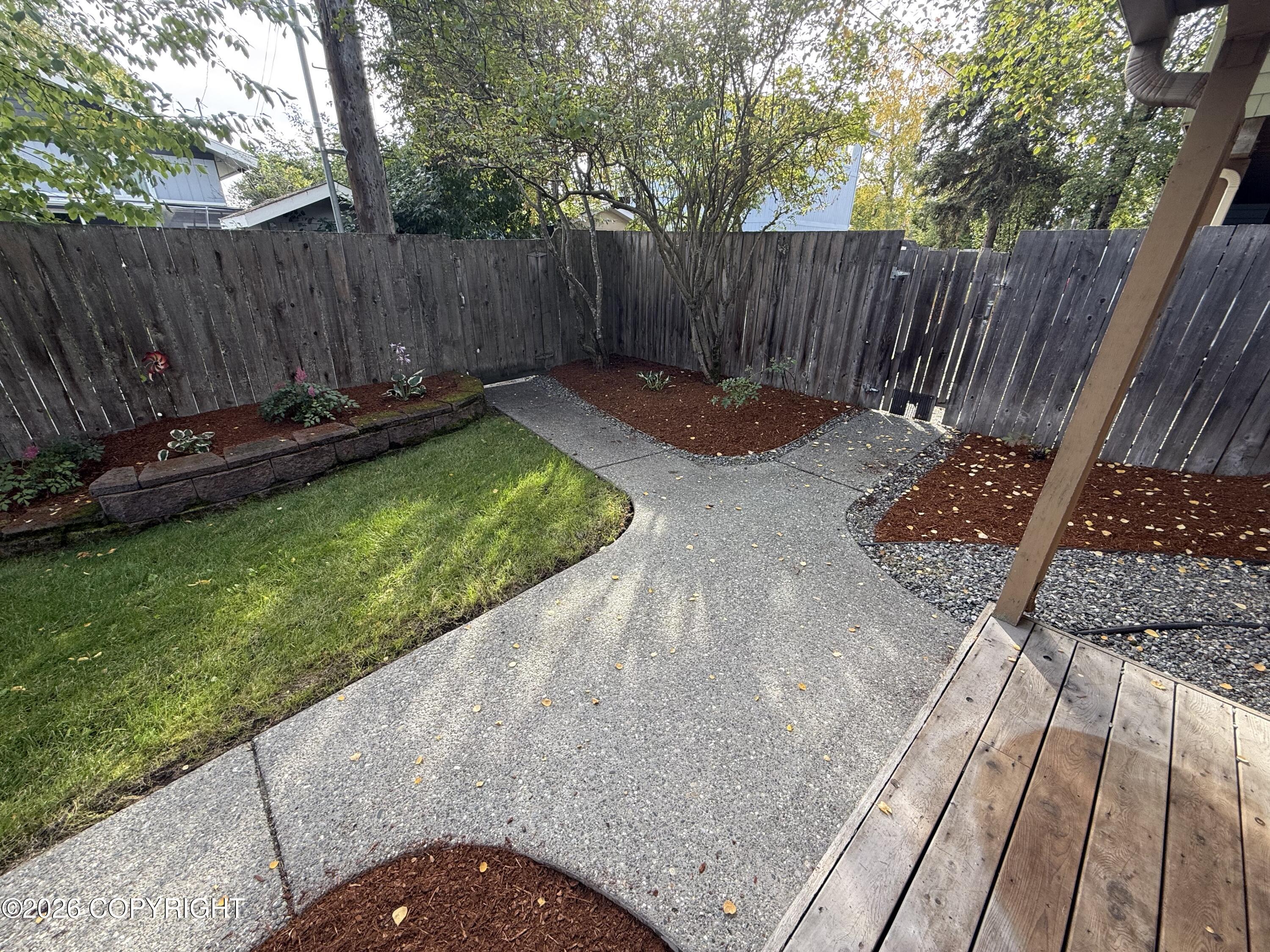 326 W 11th Avenue #a Property Photo 4
