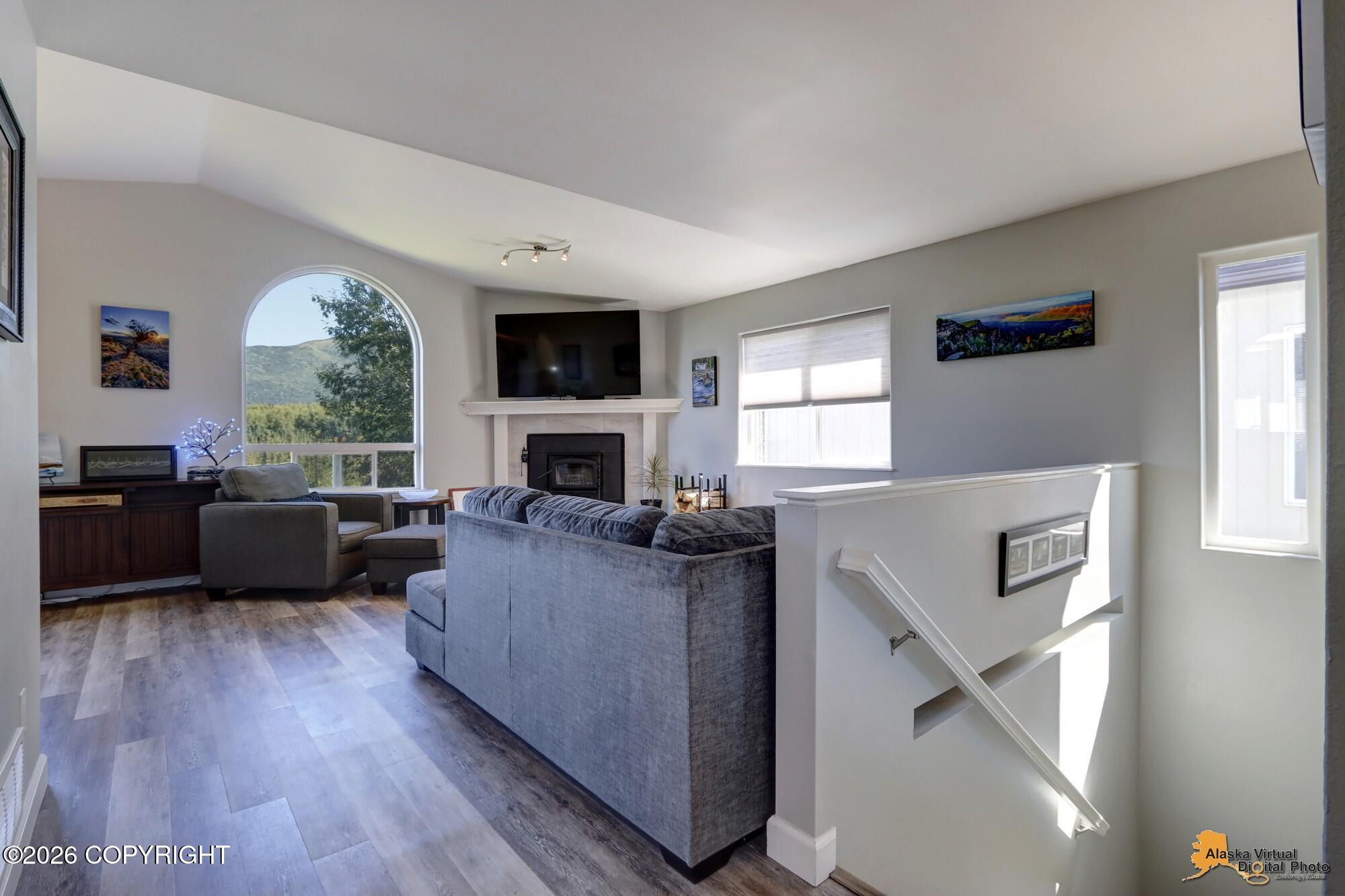 8736 Cross Pointe Loop Property Photo 7