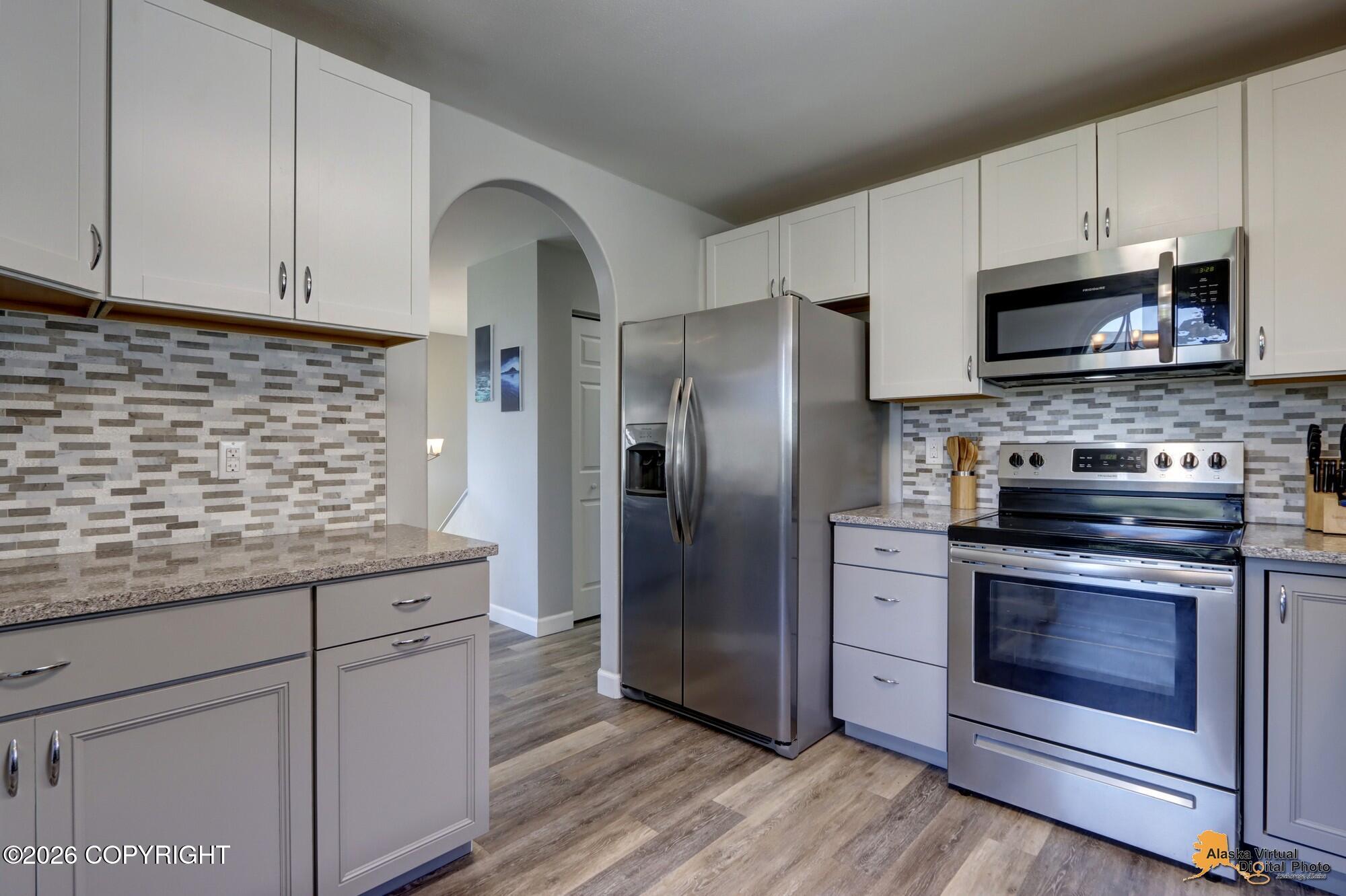 8736 Cross Pointe Loop Property Photo 14