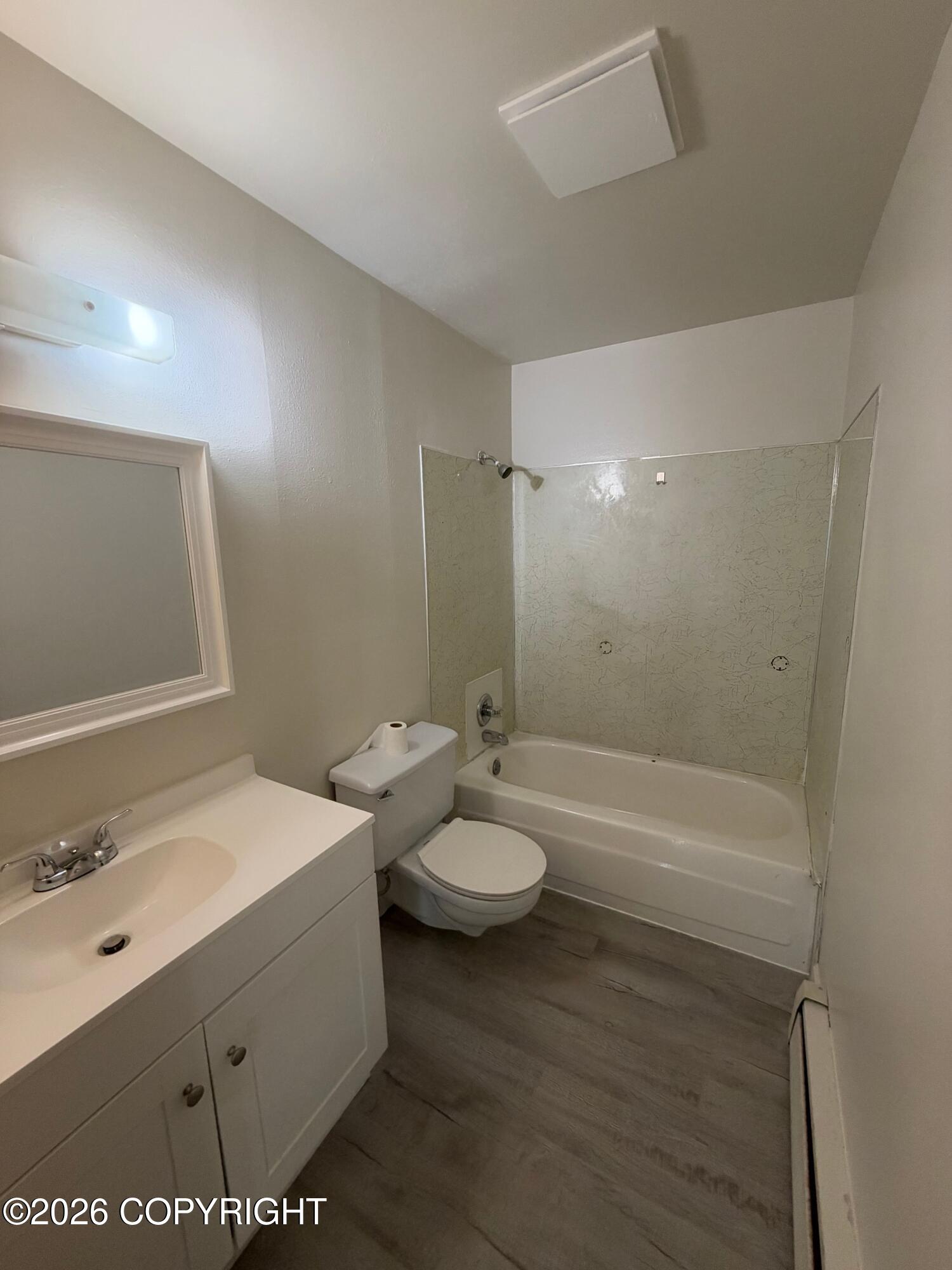 533 E 24th Avenue #2 Property Photo 8