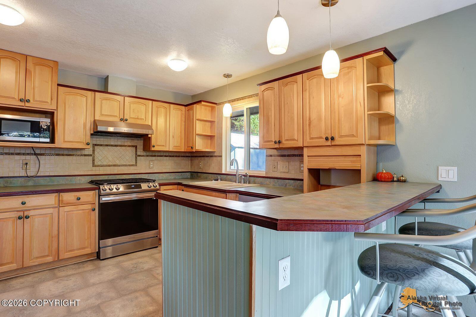8541 Greenhill Way Property Photo 8