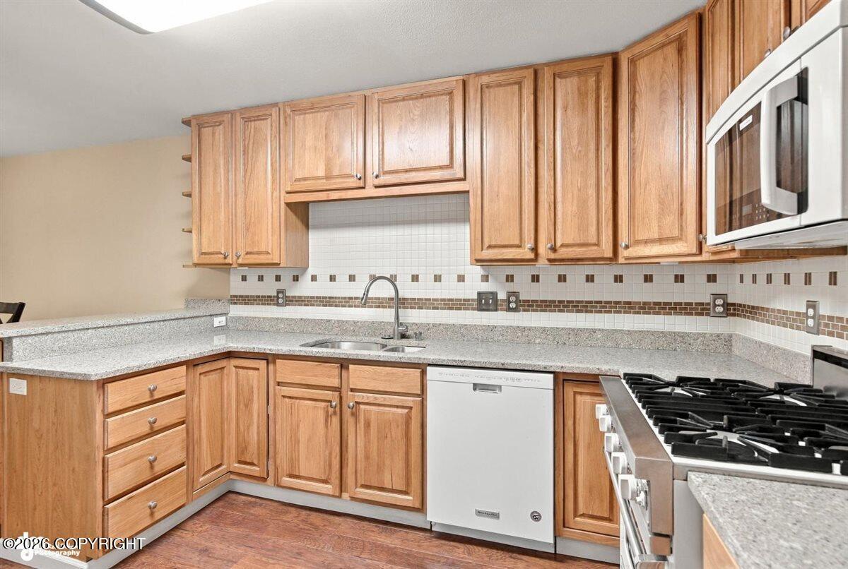 620 E 76th Avenue #2 Property Photo 11