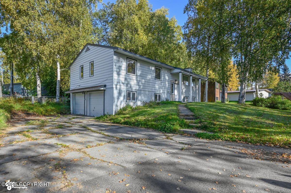 507 E 73rd Avenue Property Photo 2