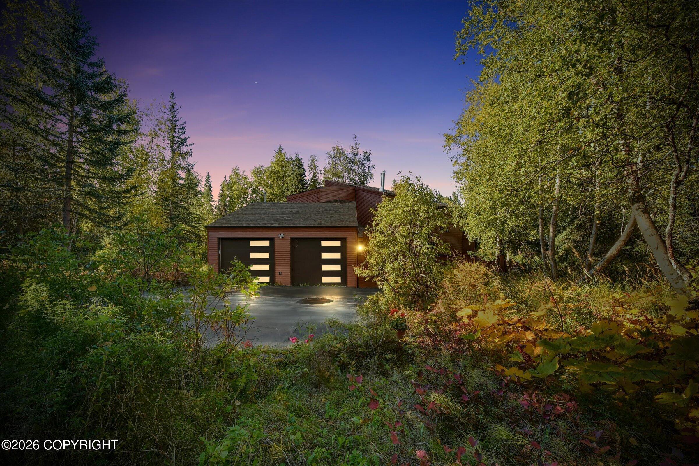 4221 Southpark Bluff Drive Property Photo 1