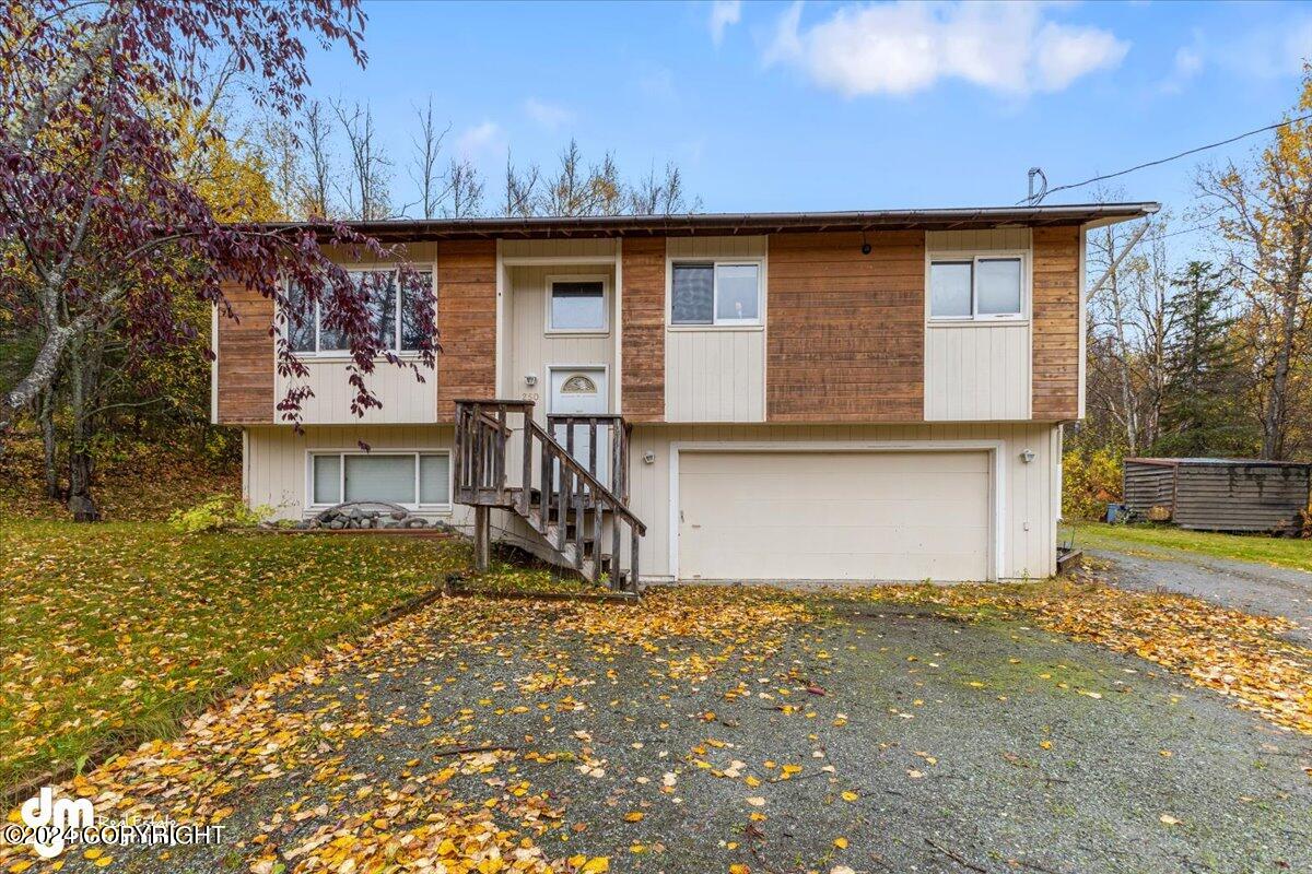 250 E Luther Avenue Property Photo 1