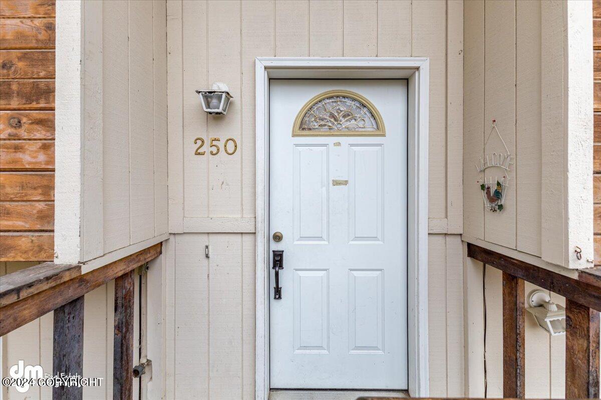 250 E Luther Avenue Property Photo 8