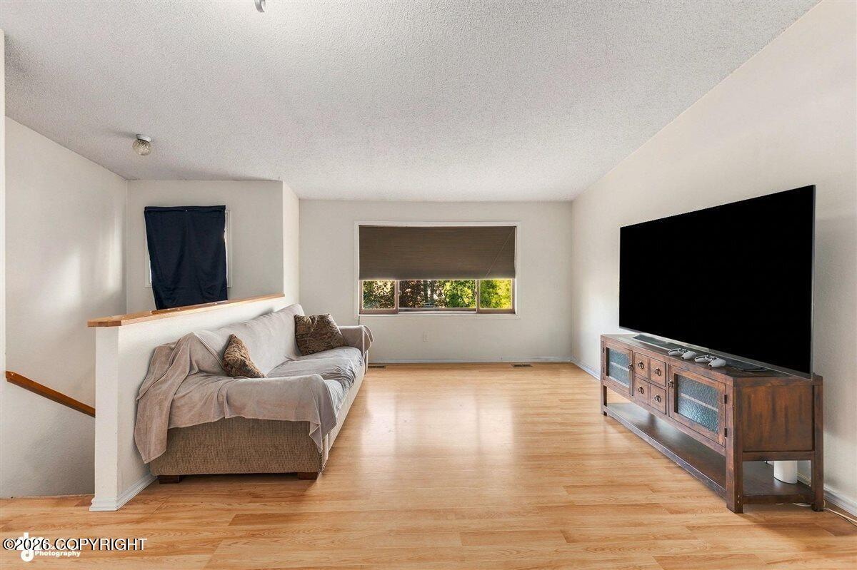 250 E Luther Avenue Property Photo 24