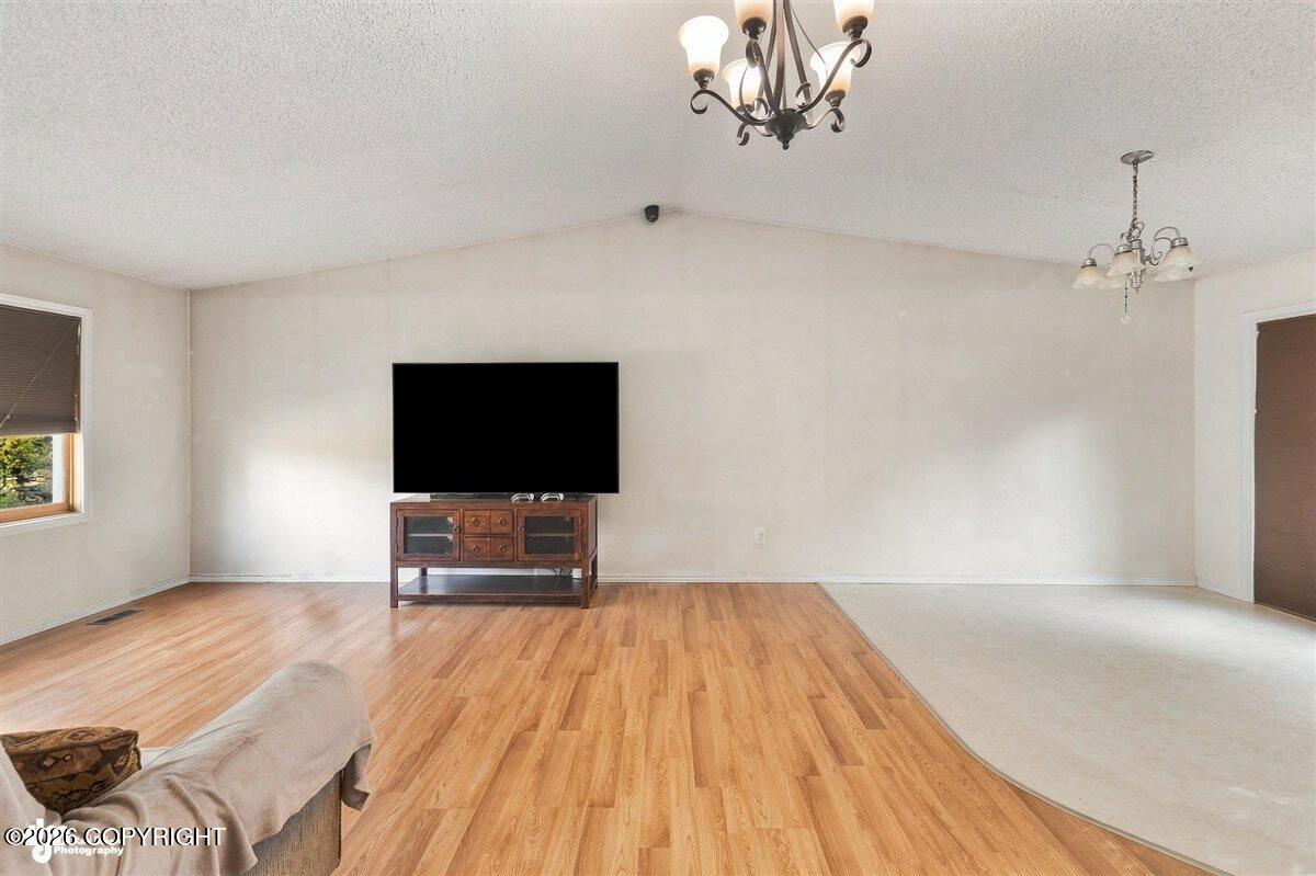 250 E Luther Avenue Property Photo 26