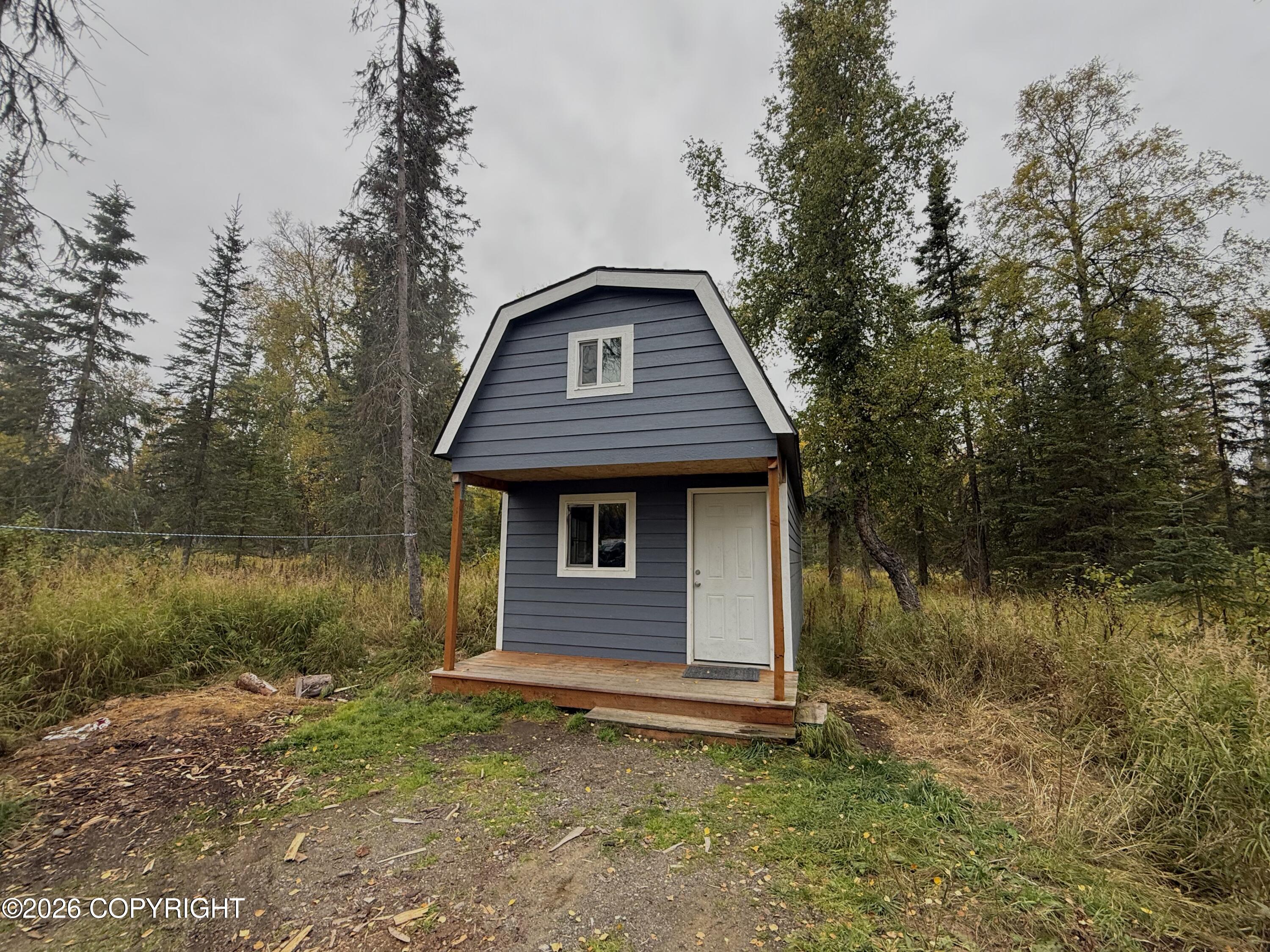 52056 Zircon Court Property Photo 4