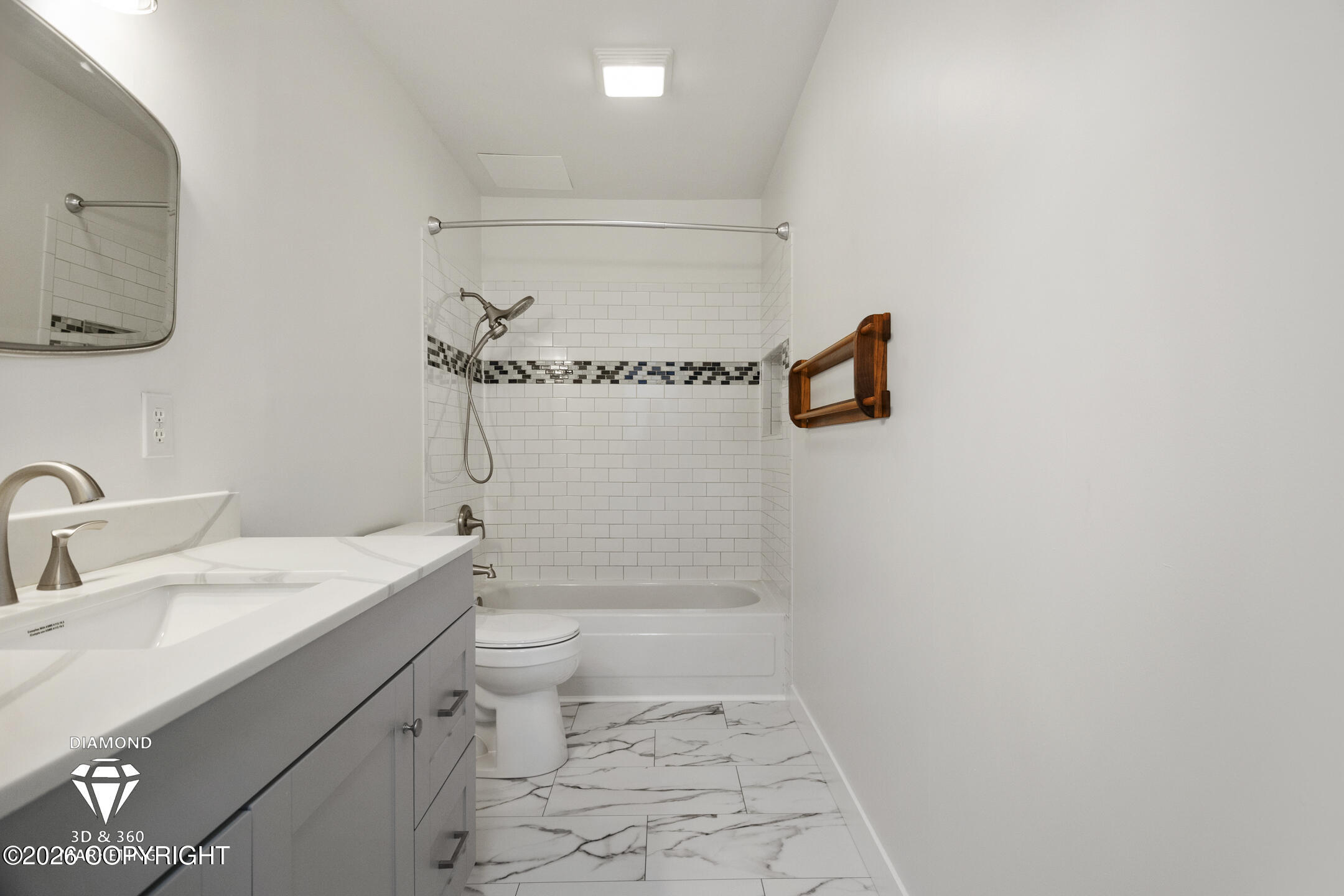 17505 Baronoff Avenue Property Photo 24