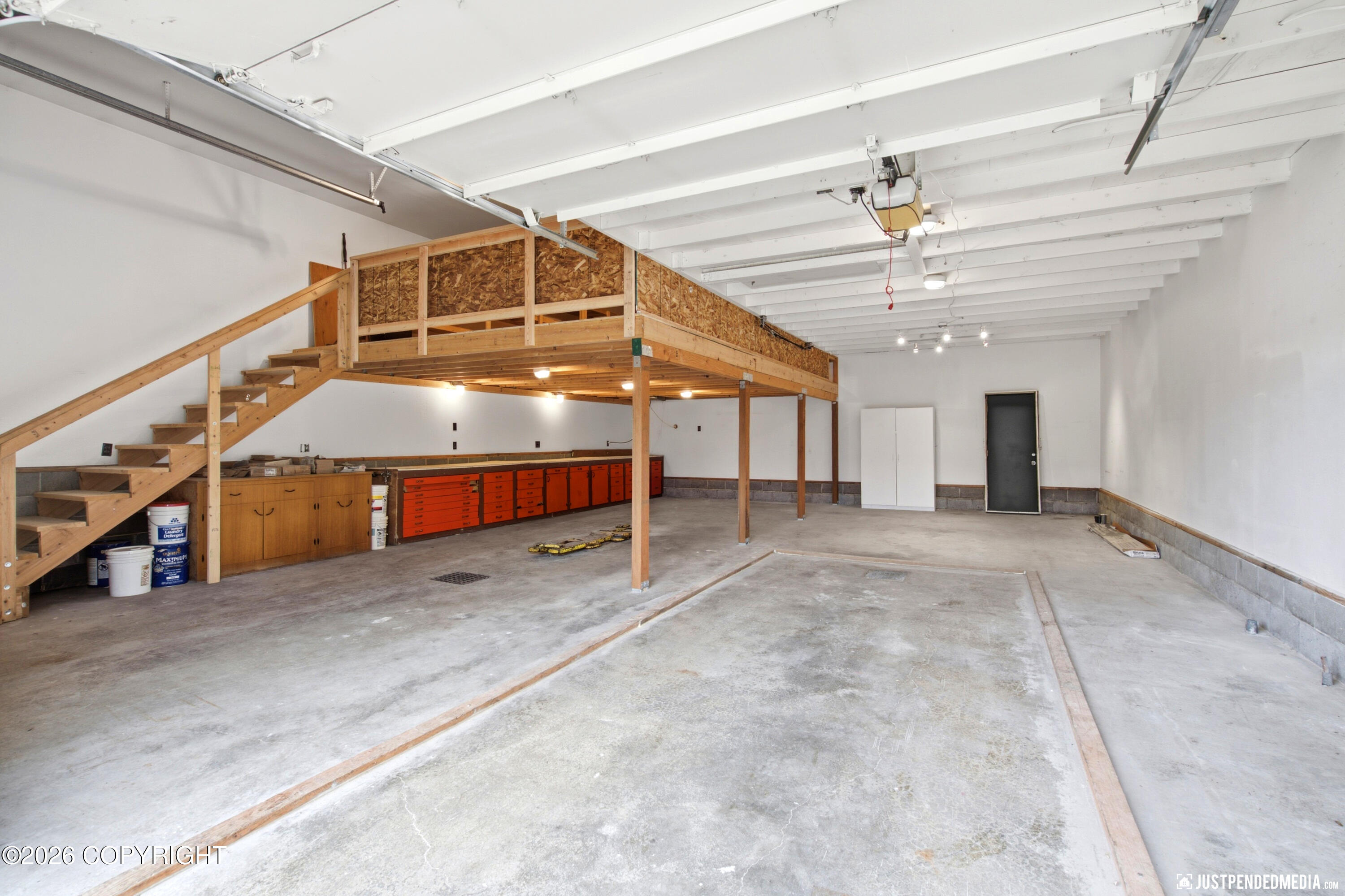 11200 Mael Street Property Photo 3
