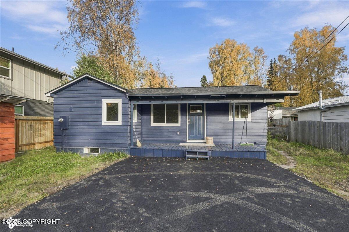 2440 Cottonwood Street Property Photo 3