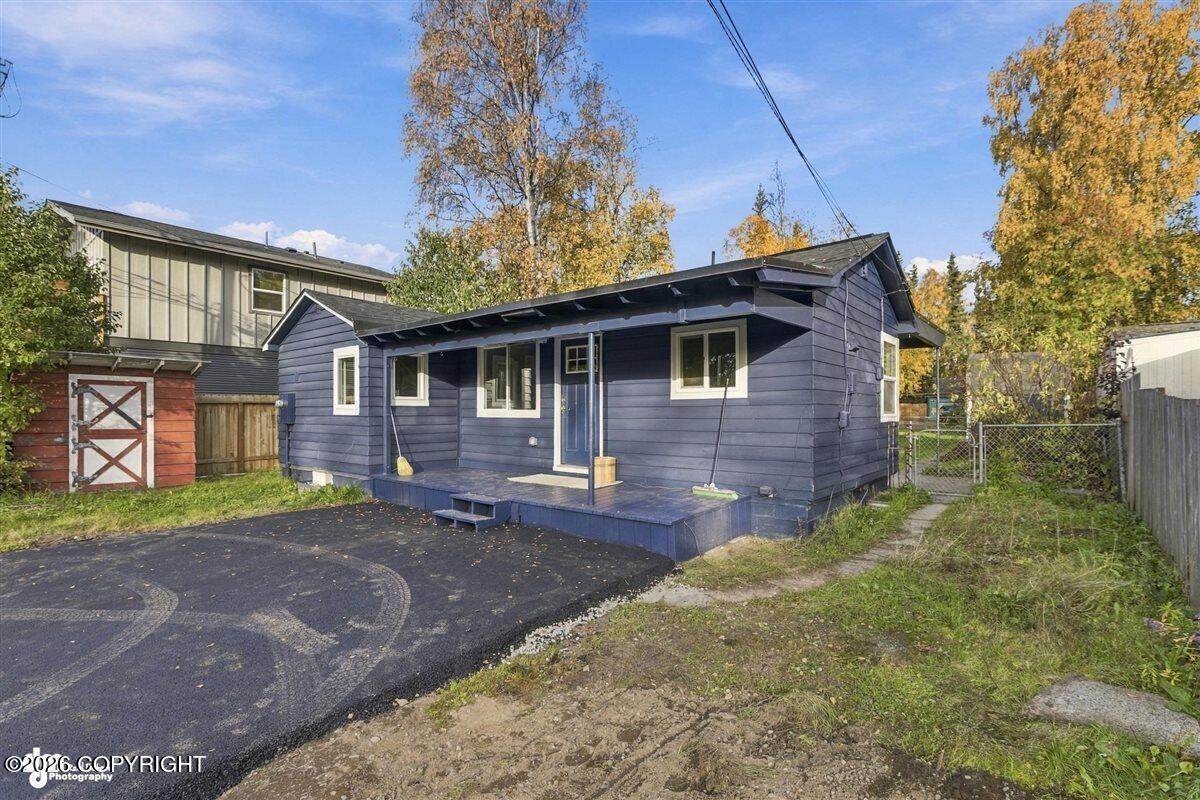 2440 Cottonwood Street Property Photo 4